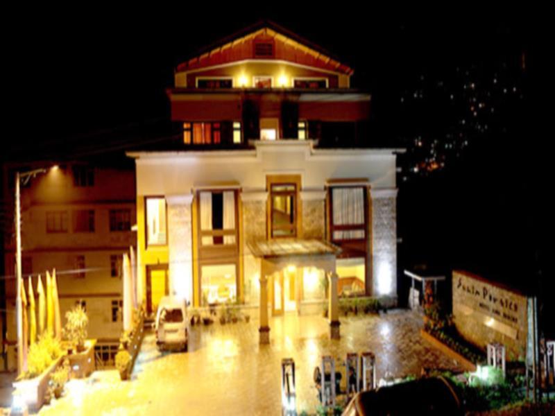 Hotel Suhim Portico