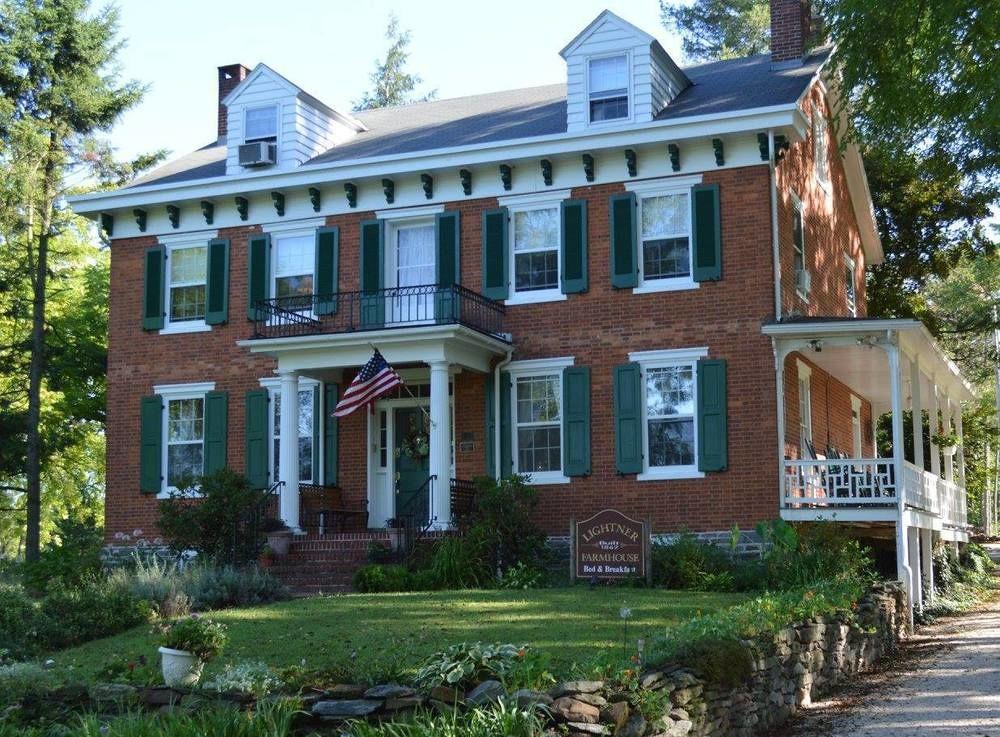Lightner Farmhouse B&B