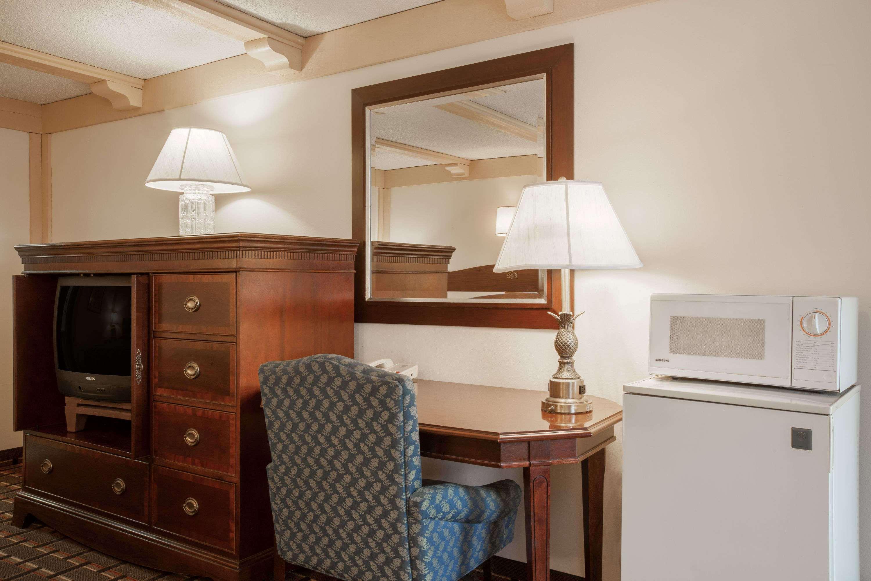 Knights Inn Greensburg