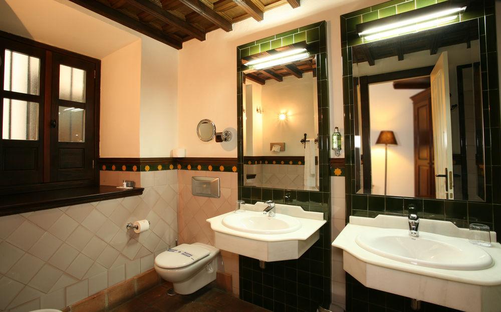 El Ladrón de Agua Palacete by null