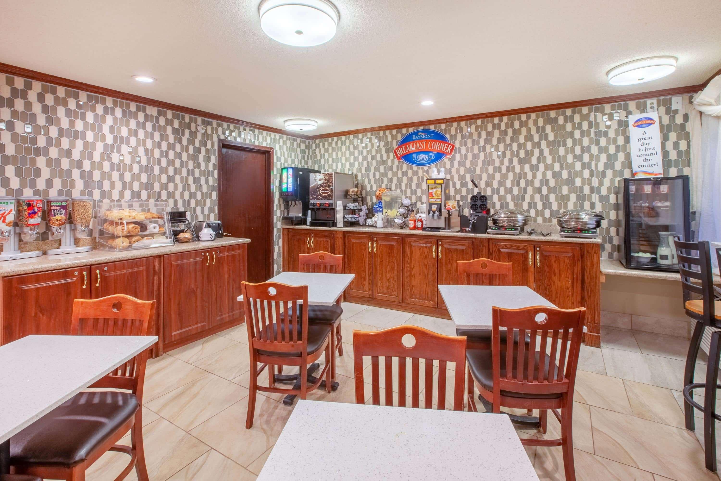 Baymont by Wyndham Grand Rapids Airport
