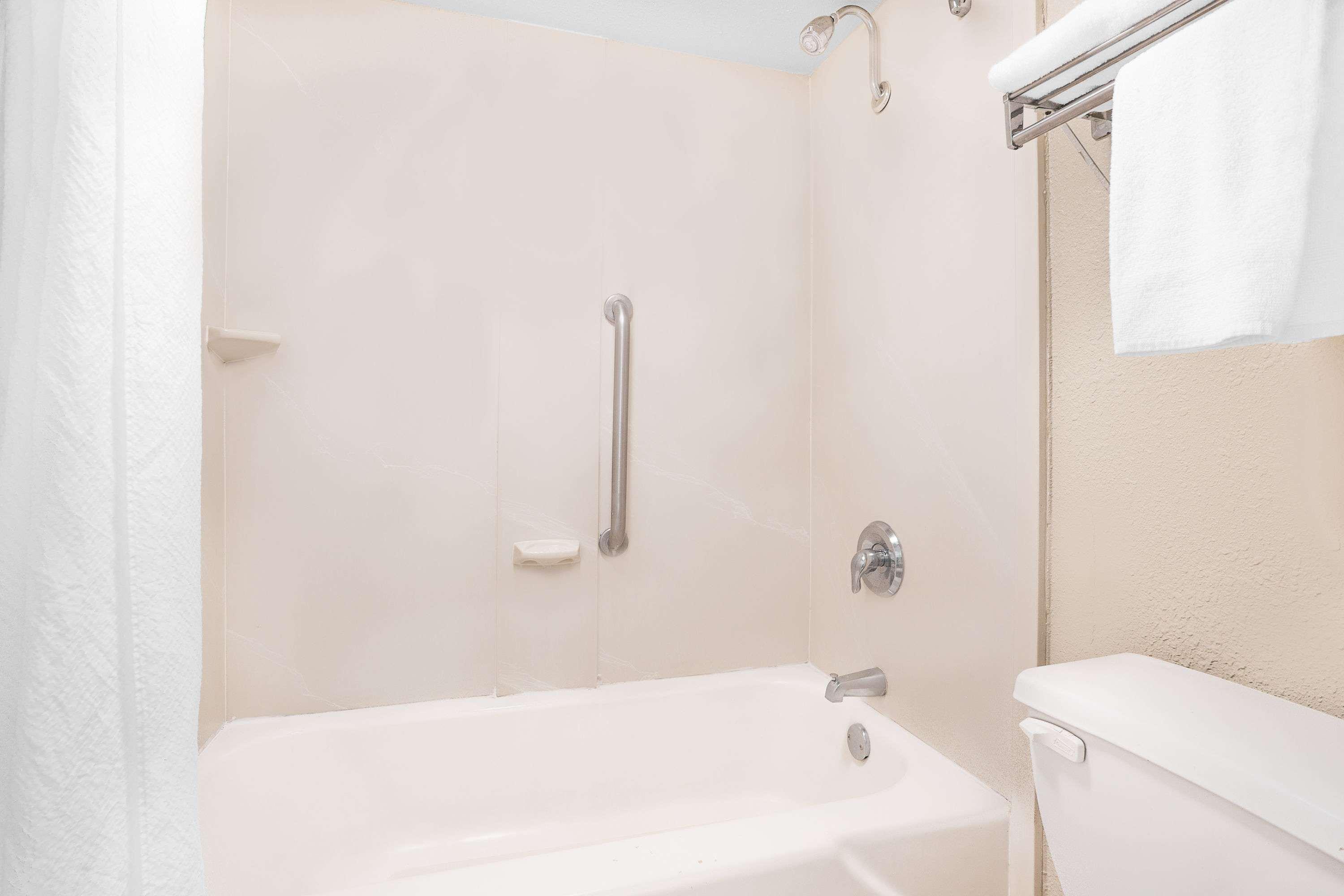 Days Inn By Wyndham Attalla