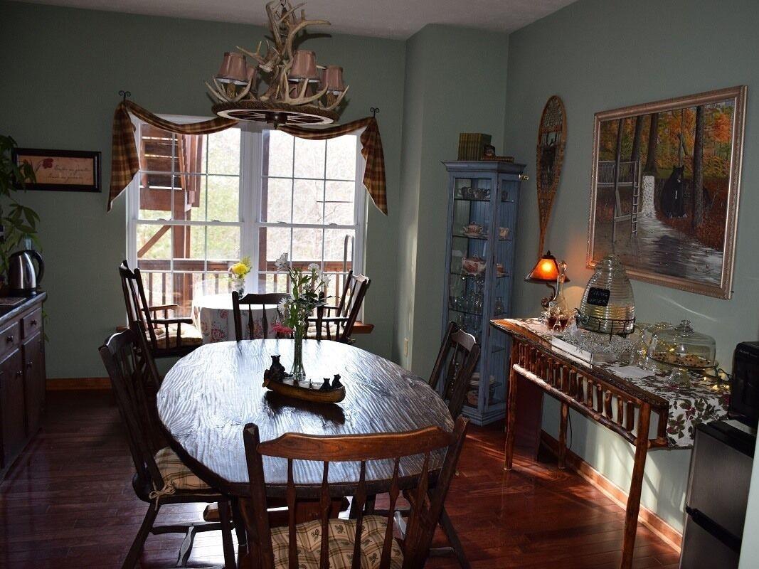 Long Mountain Lodge B&B