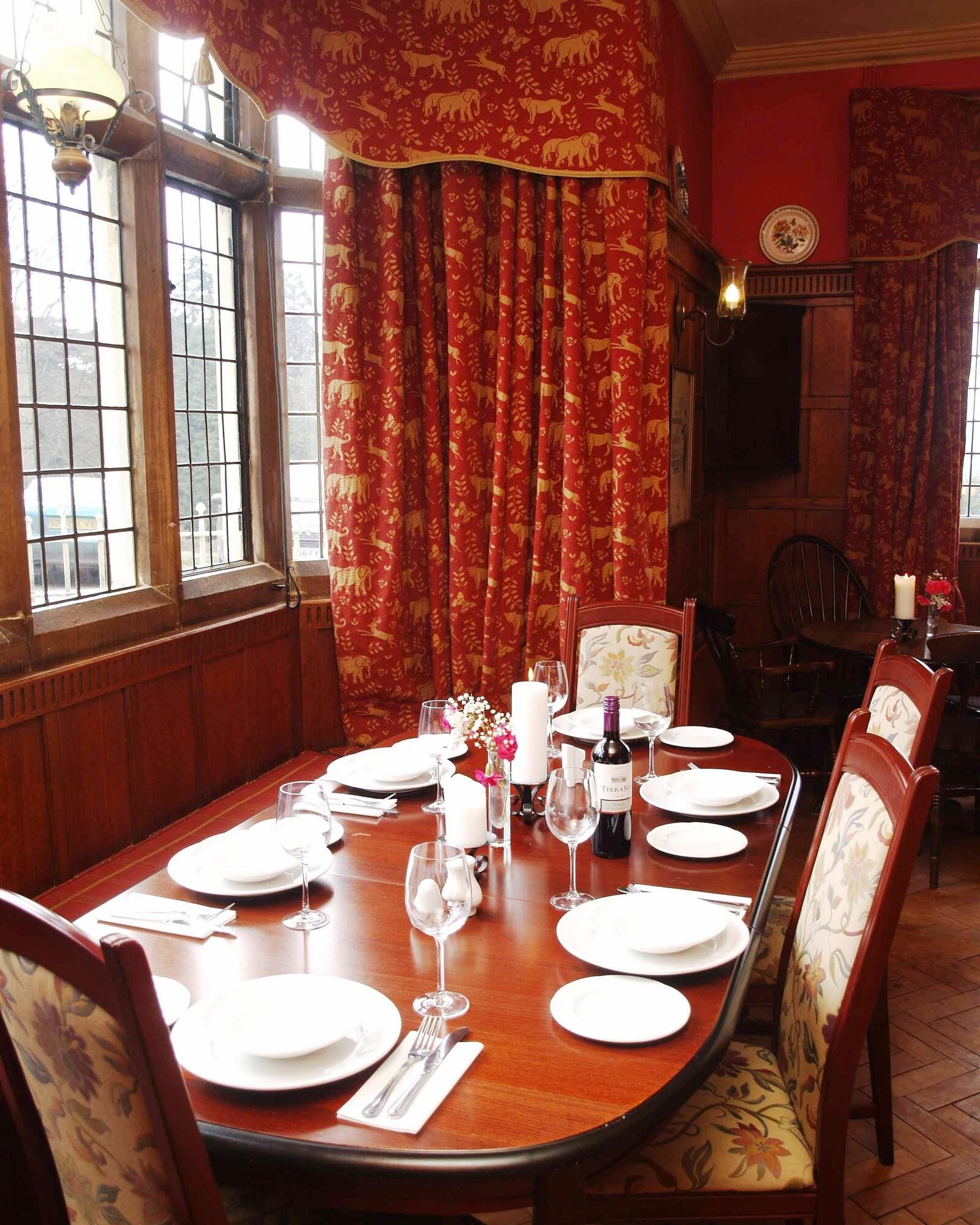Amberley Inn