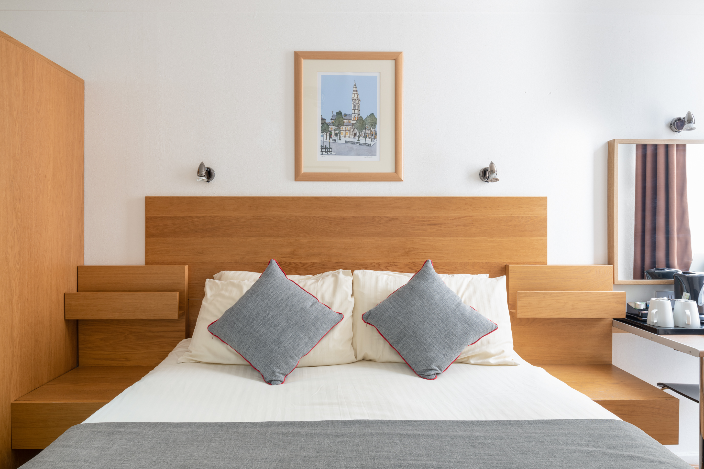 OYO Charing Cross Hotel