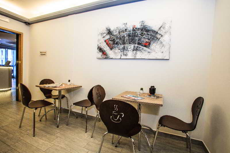 Esco Hotel
