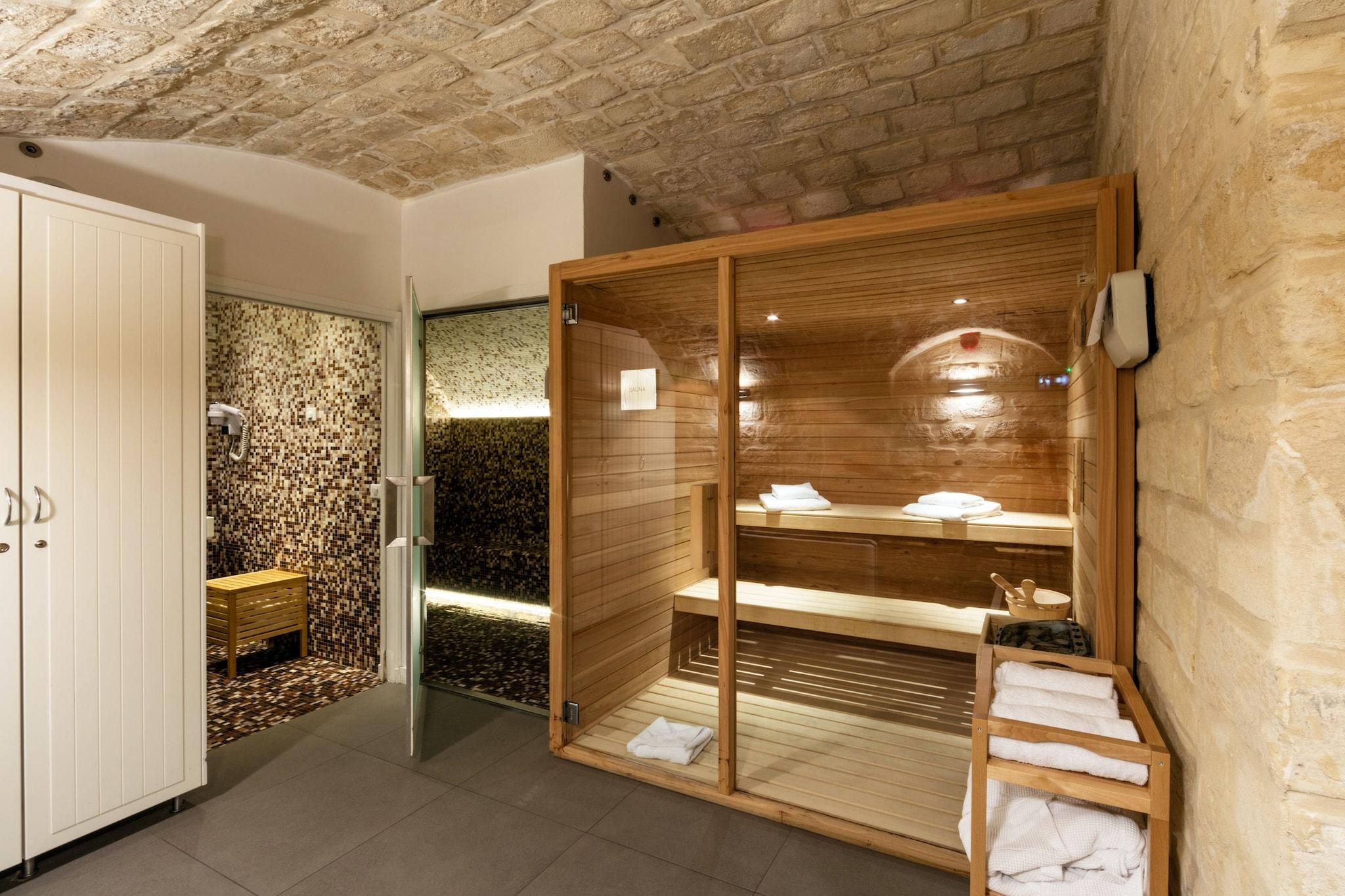 Hotel R De Paris