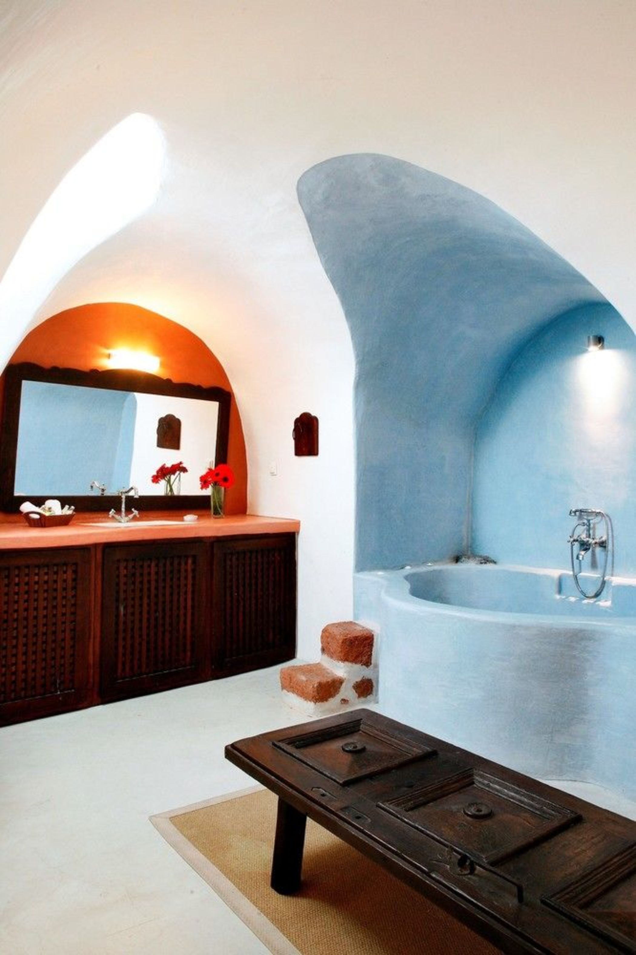 Villas & Mansions of Santorini Island