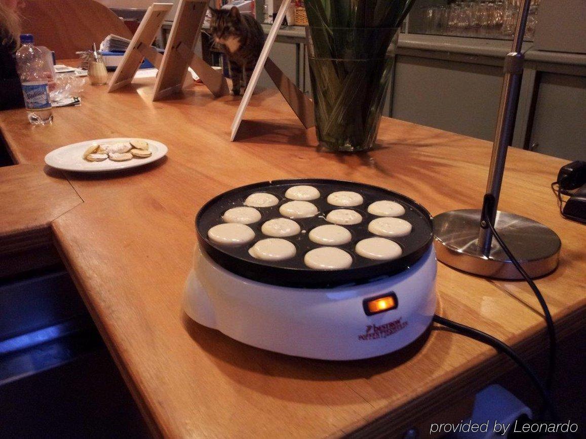 Hotel La Boheme by null