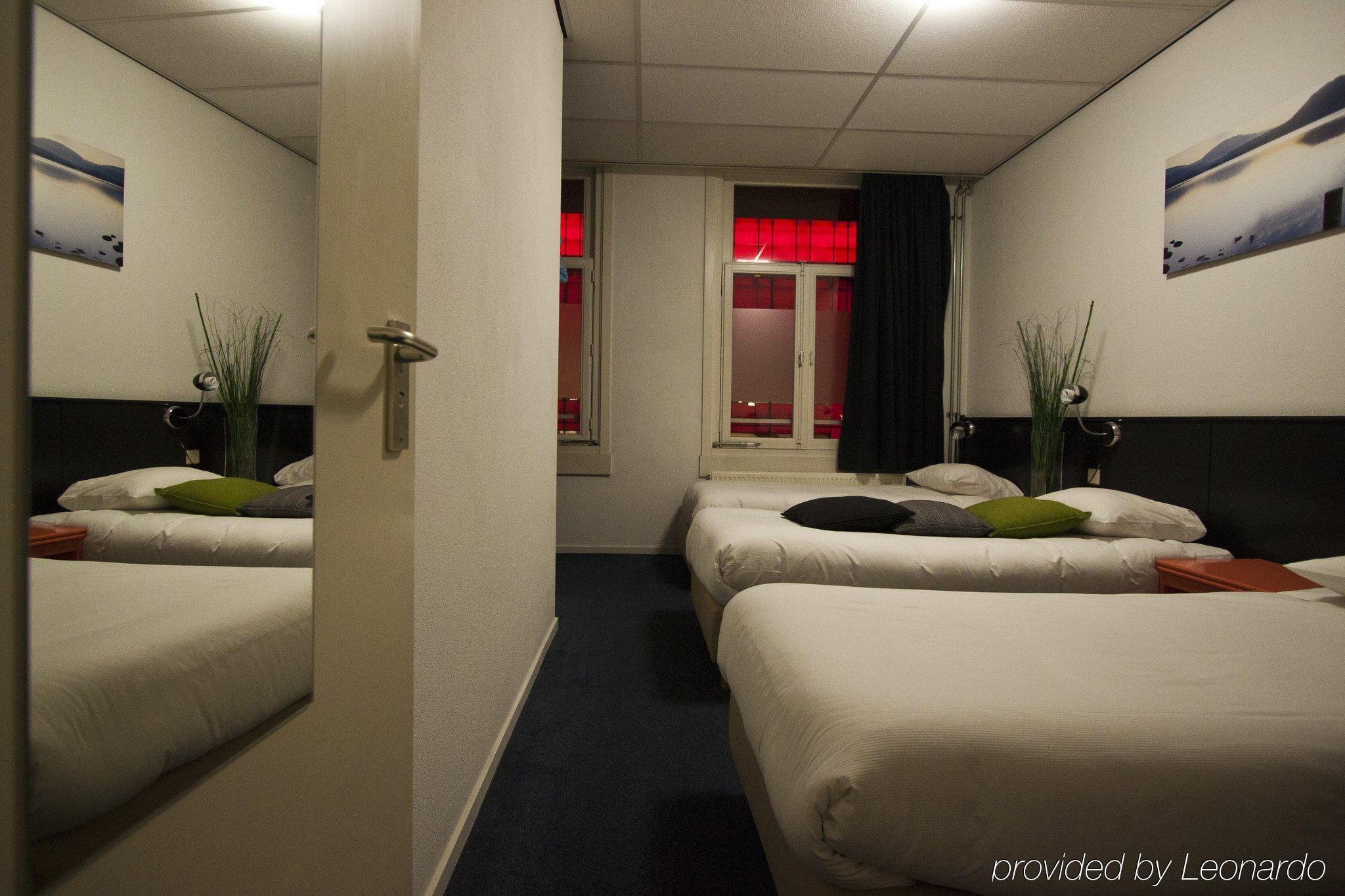 Hotel La Boheme by null