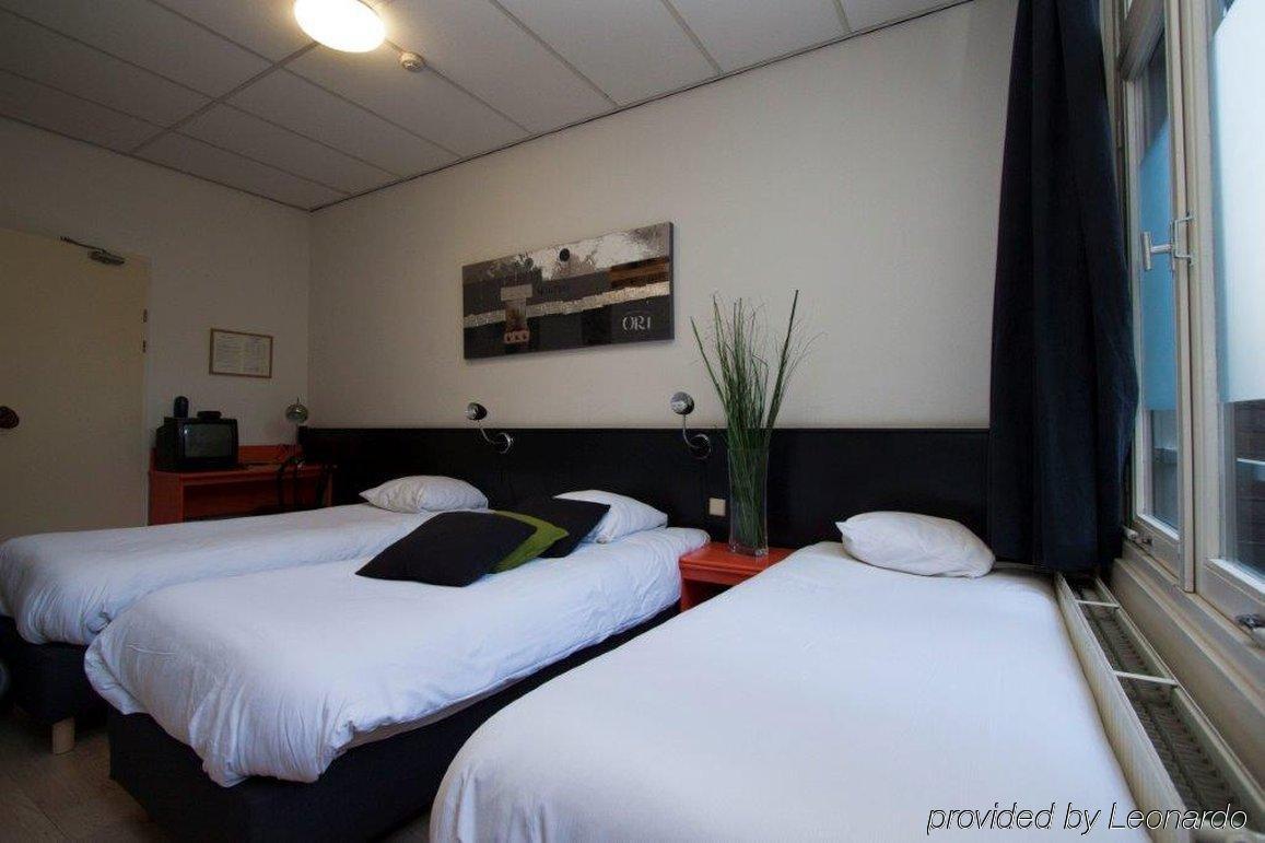 Hotel La Boheme by null