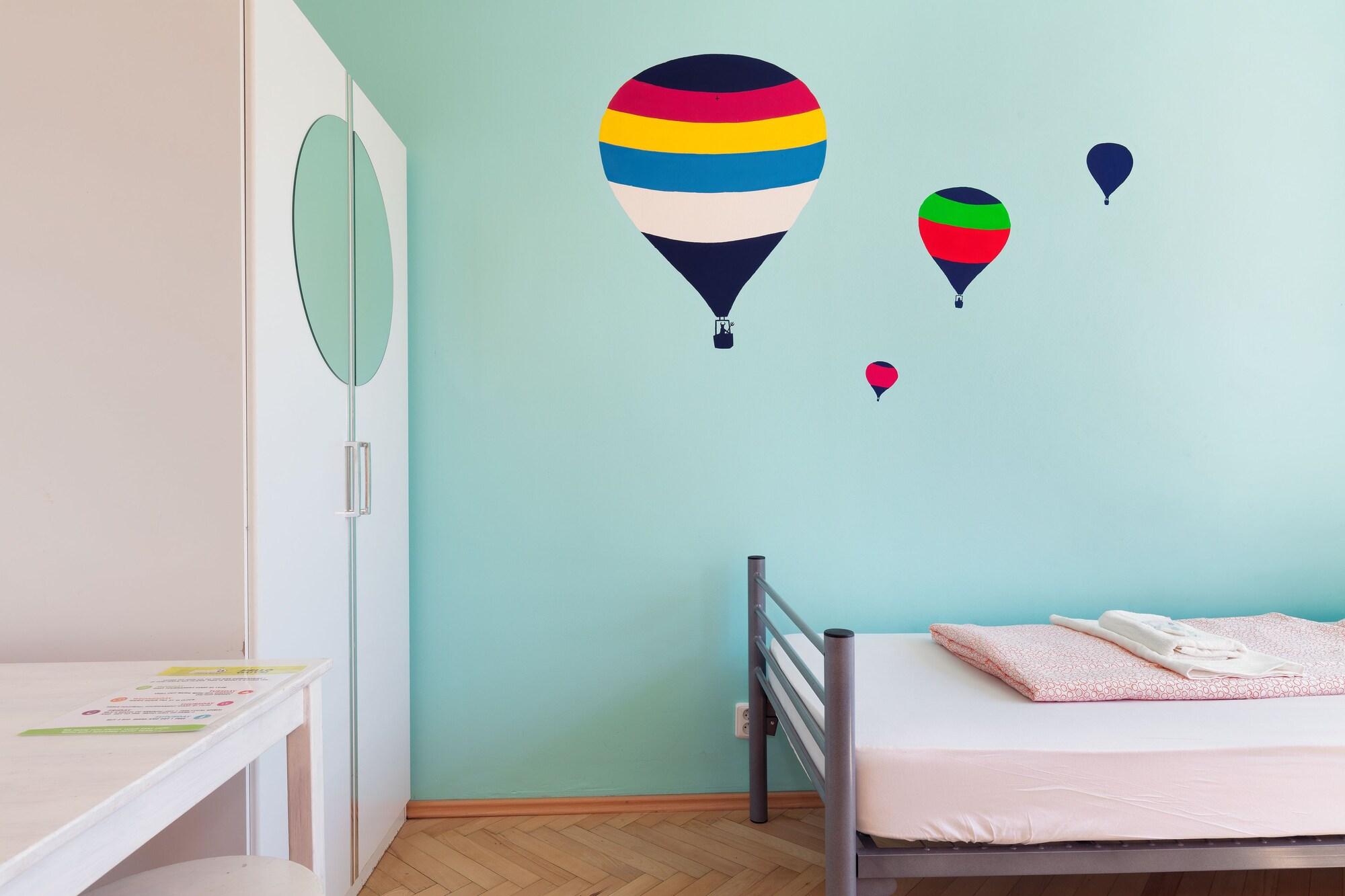 Patio Hostel by null