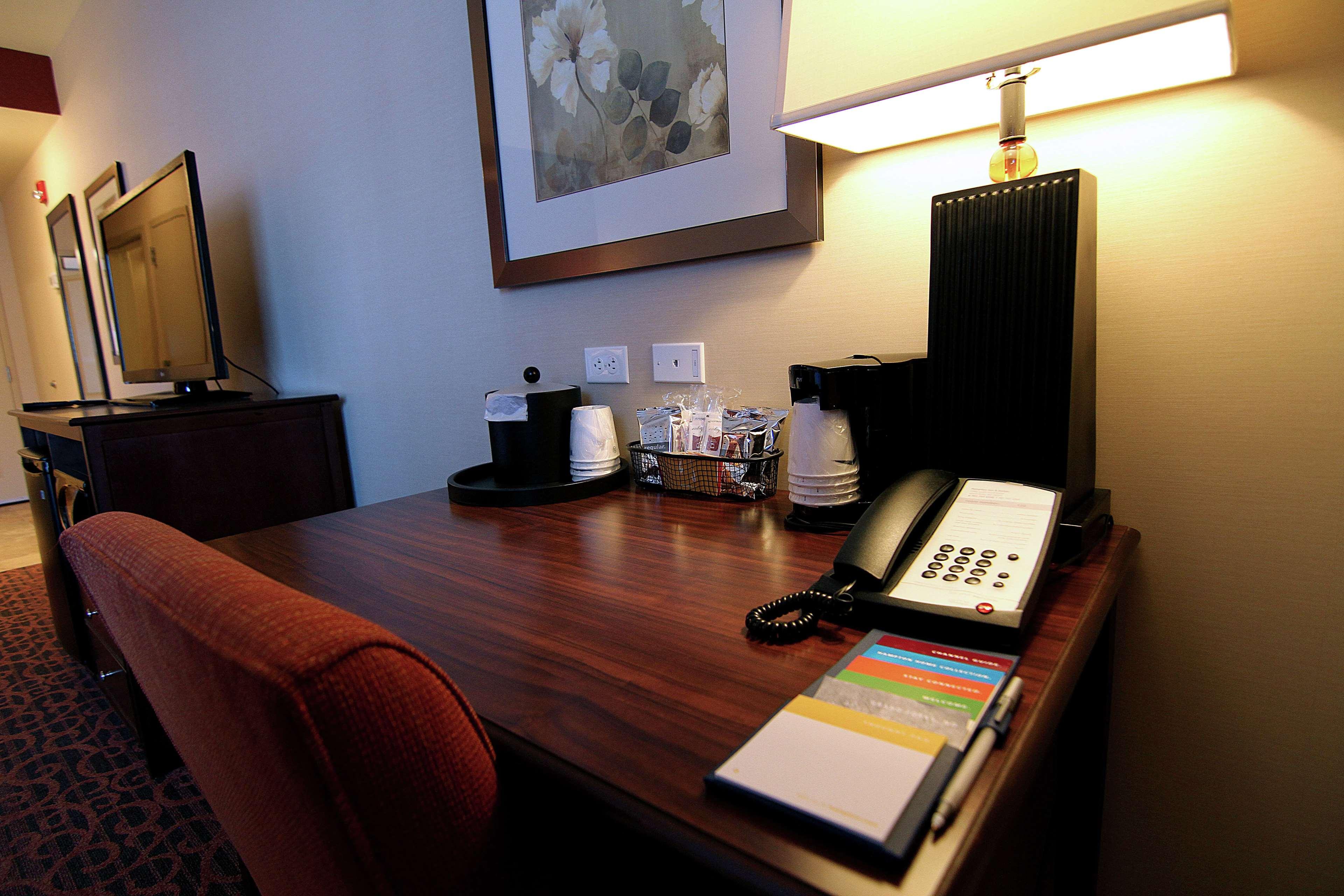 Hampton Inn & Suites Grand Forks