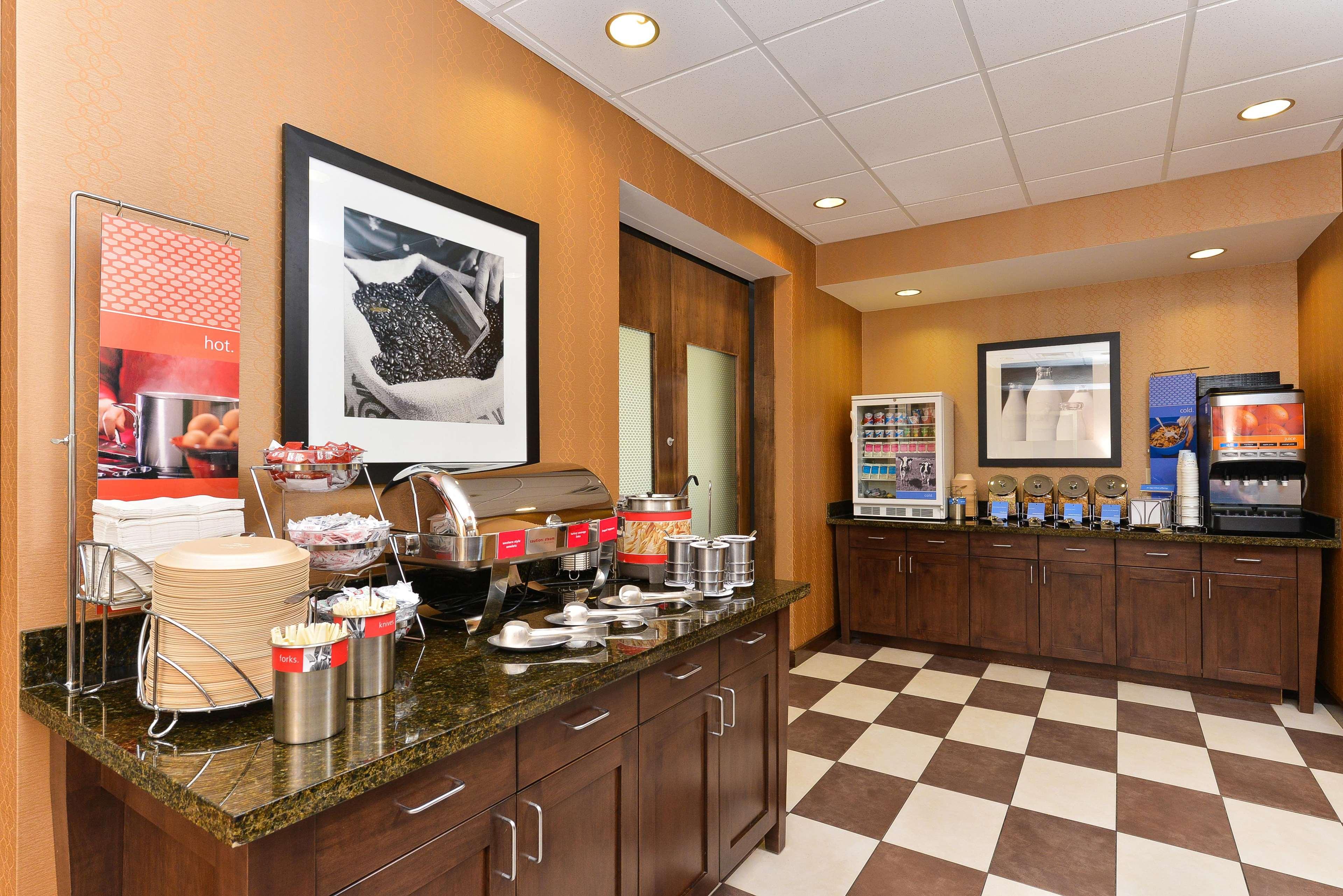 Hampton Inn Clinton