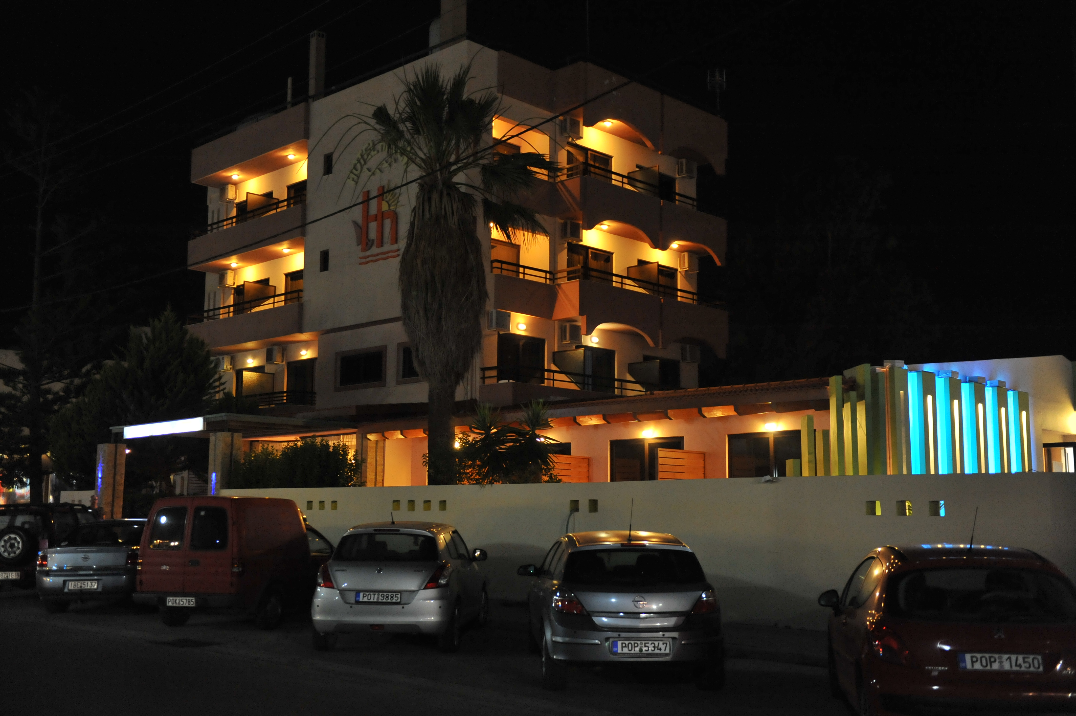 Heleni Beach Hotel - photo