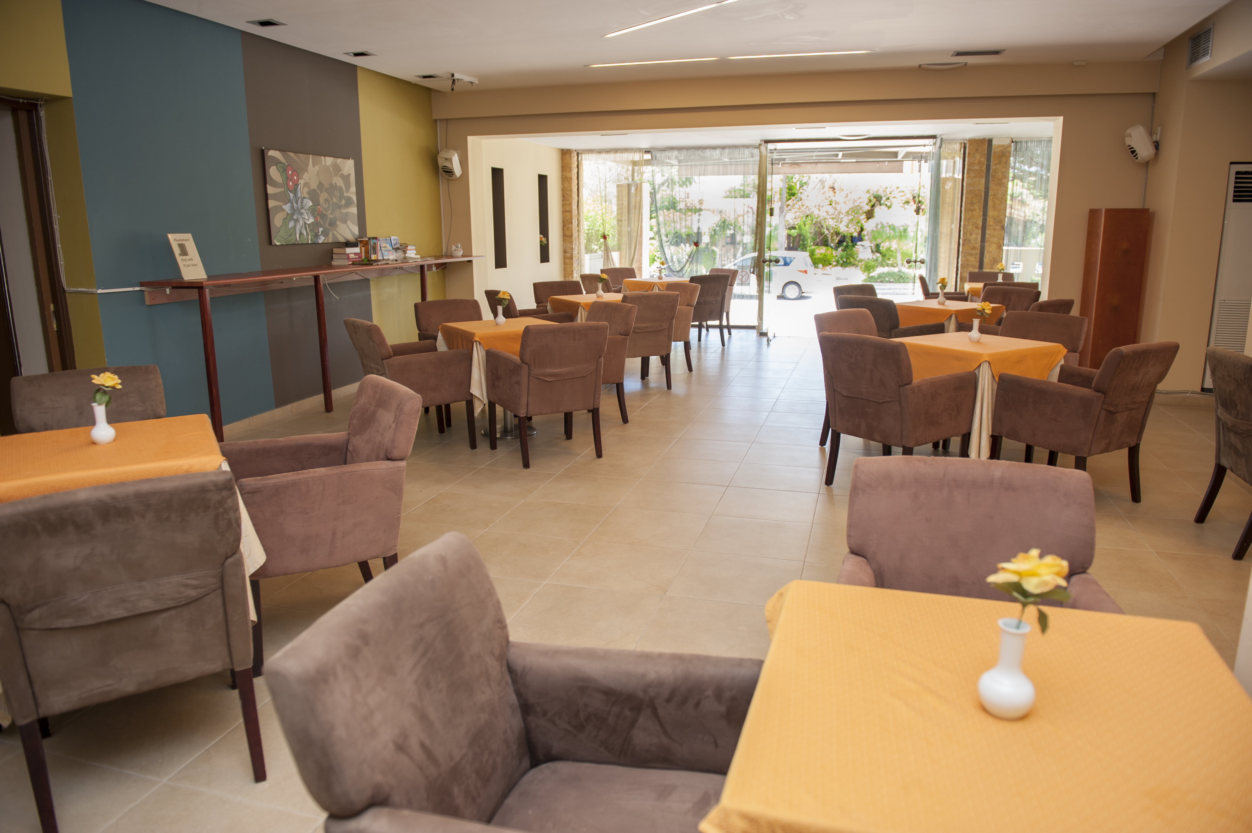 Heleni Beach Hotel - photo