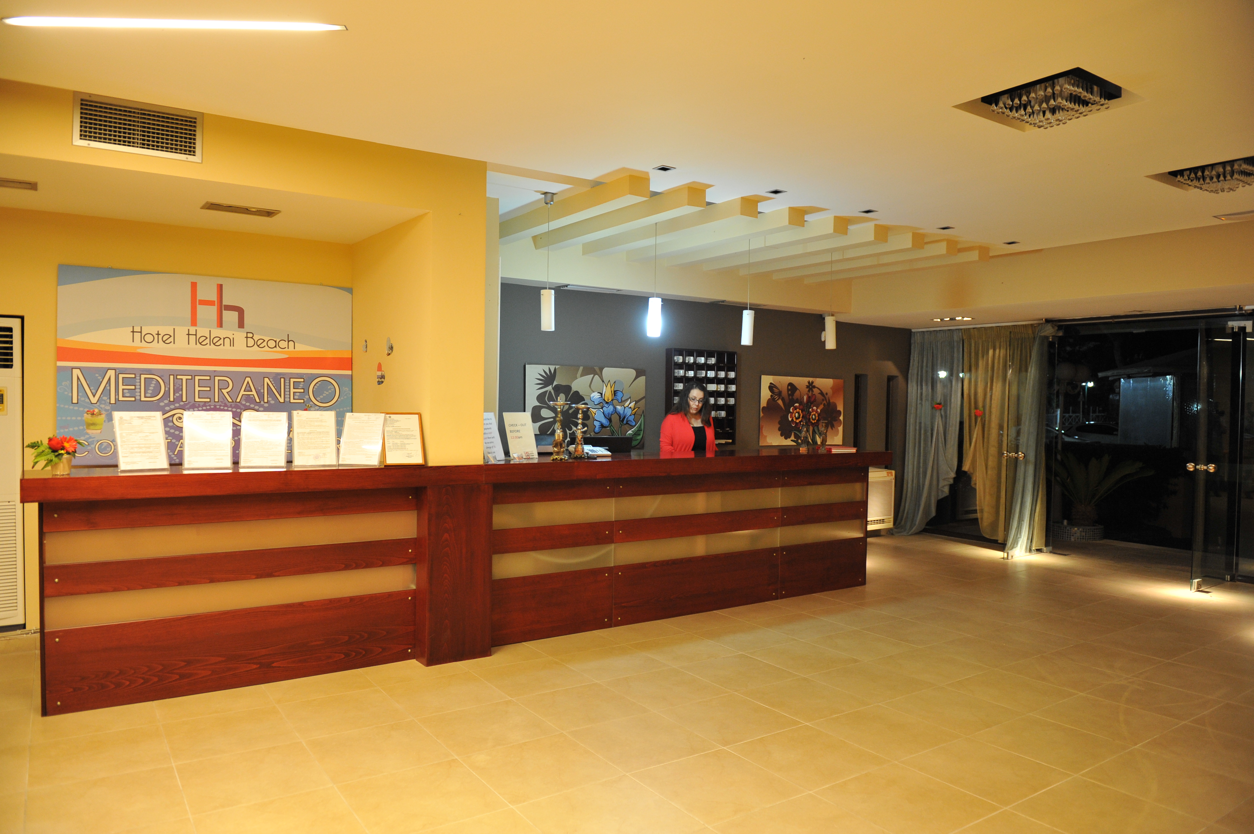 Heleni Beach Hotel - photo