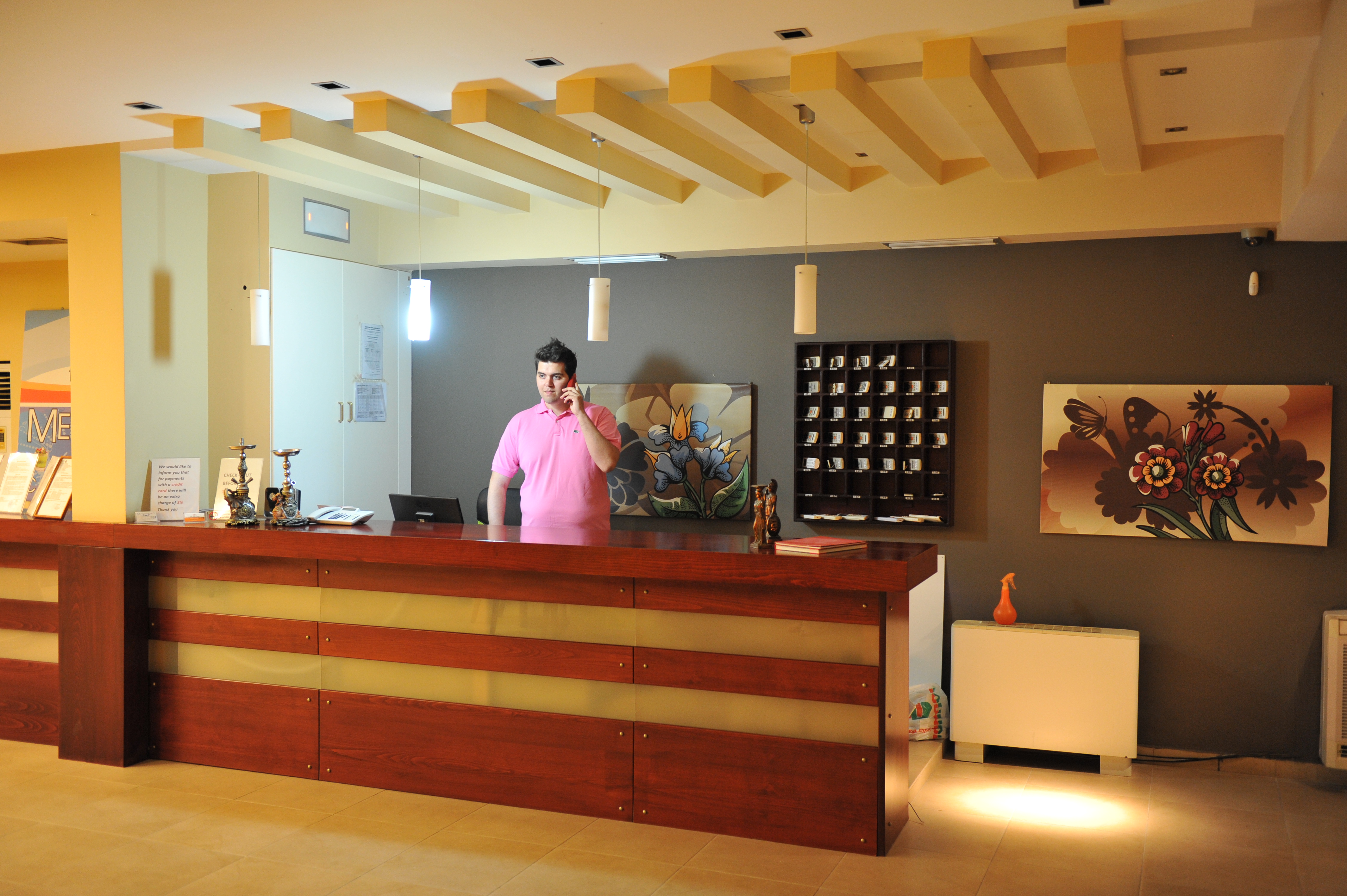 Heleni Beach Hotel - photo