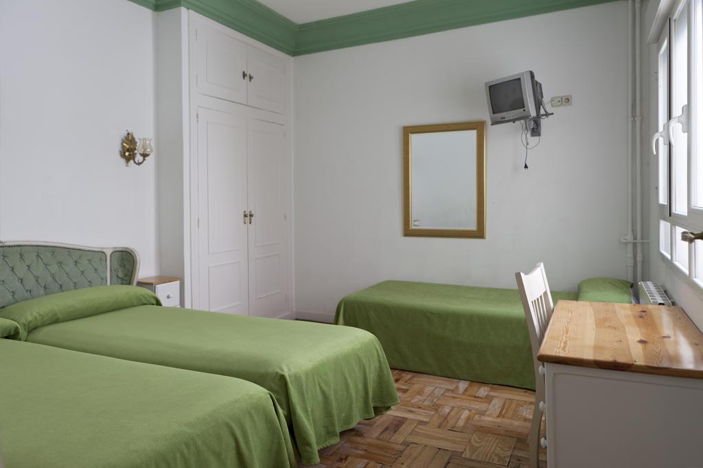 Hostal Madrid - 18