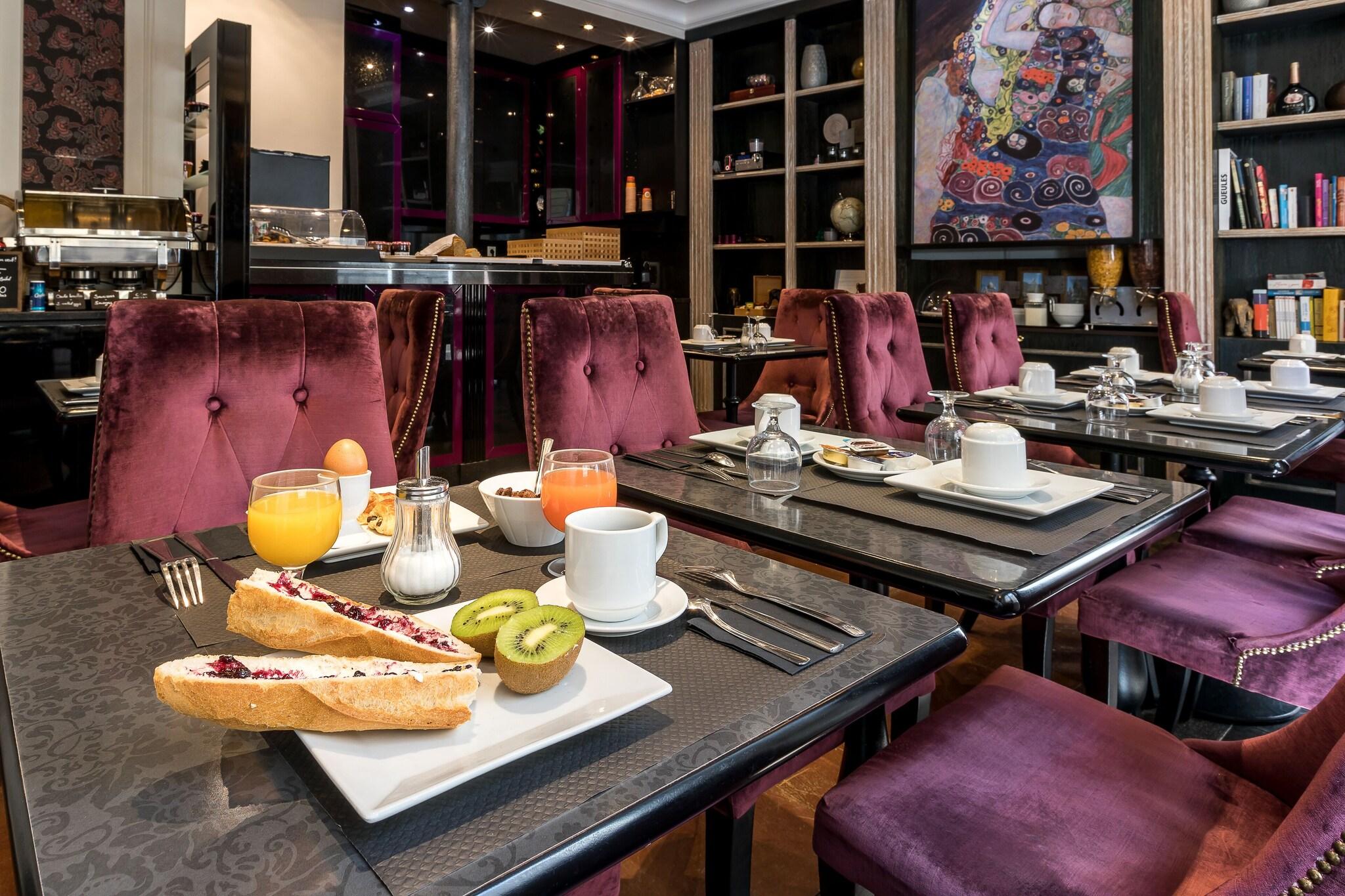 Boronali  Hotel
