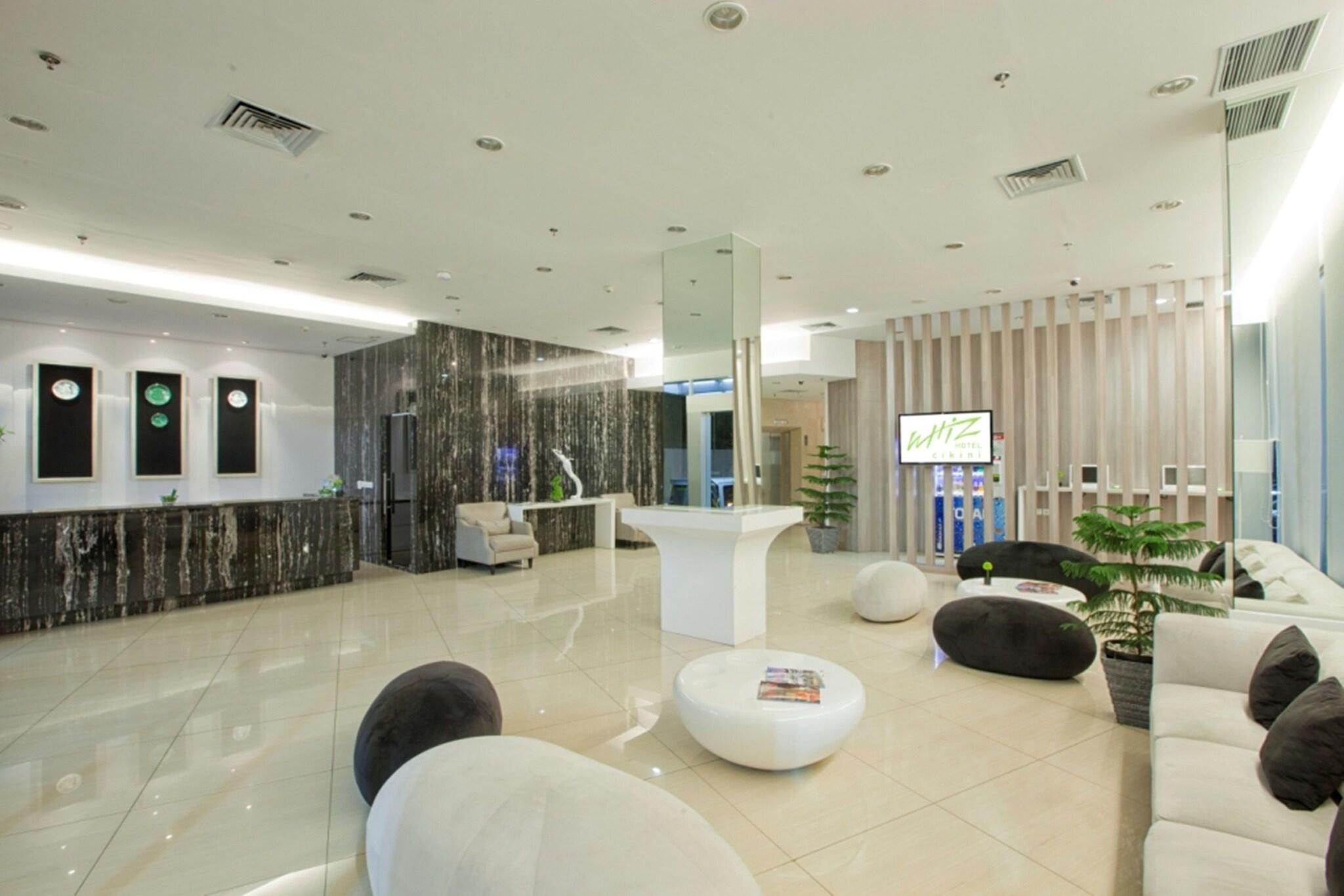 Whiz Hotel Cikini Jakarta
