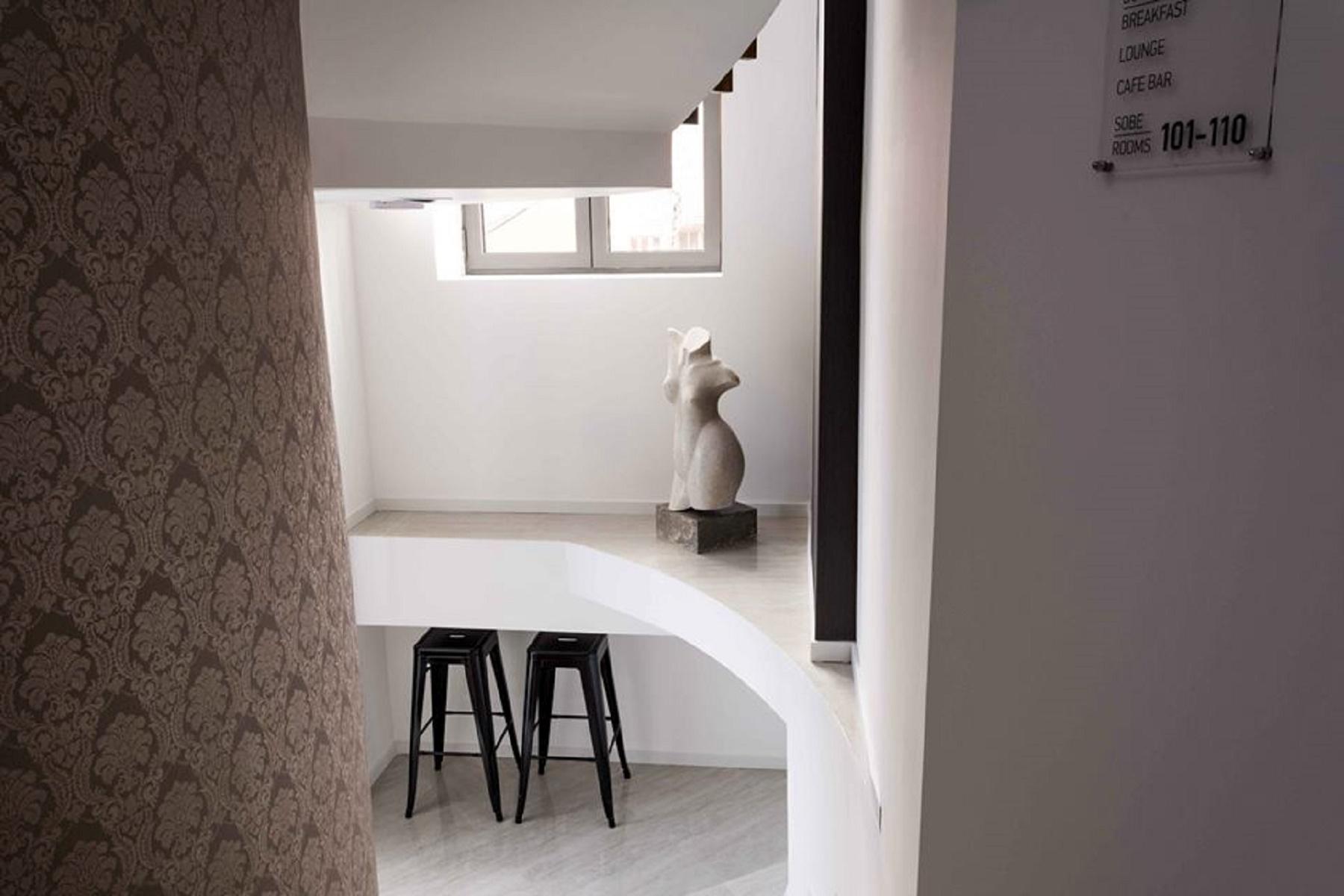 Hotel Eter by null