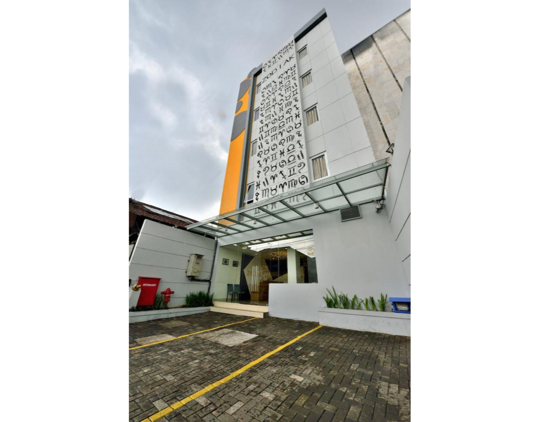 Zodiak at Kebon Jati Hotel