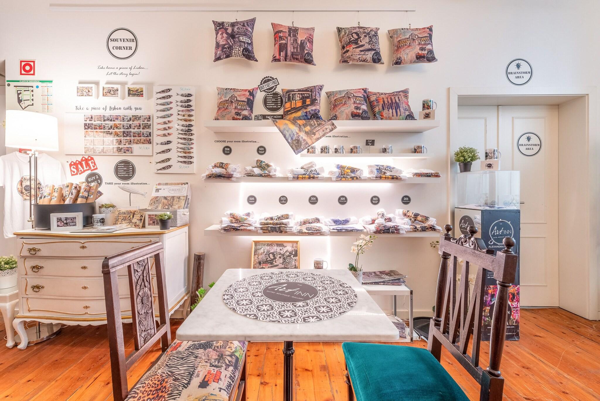 The Art Inn Lisbon - фото