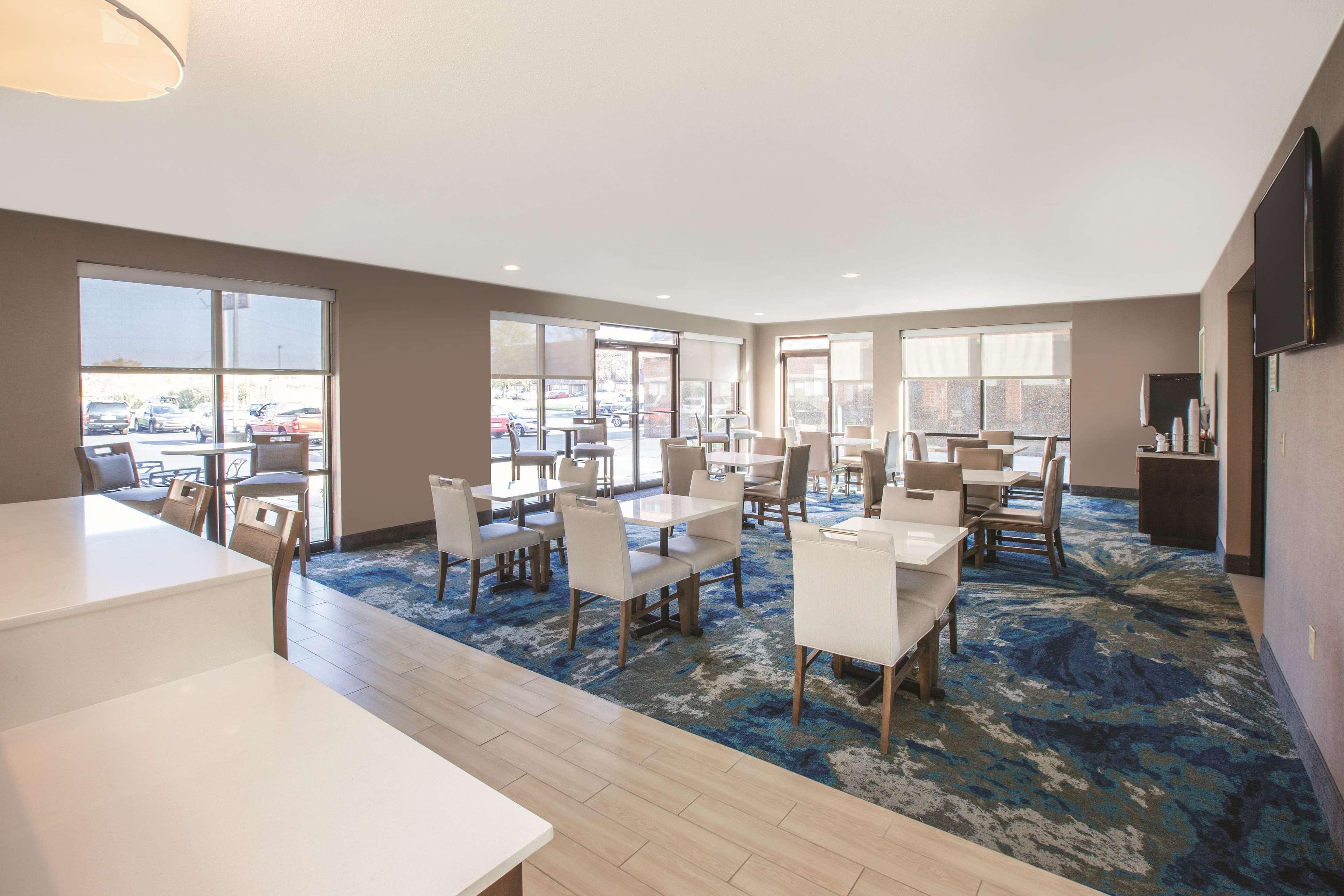 La Quinta Inn & Suites By Wyndham Philadelphia Ap