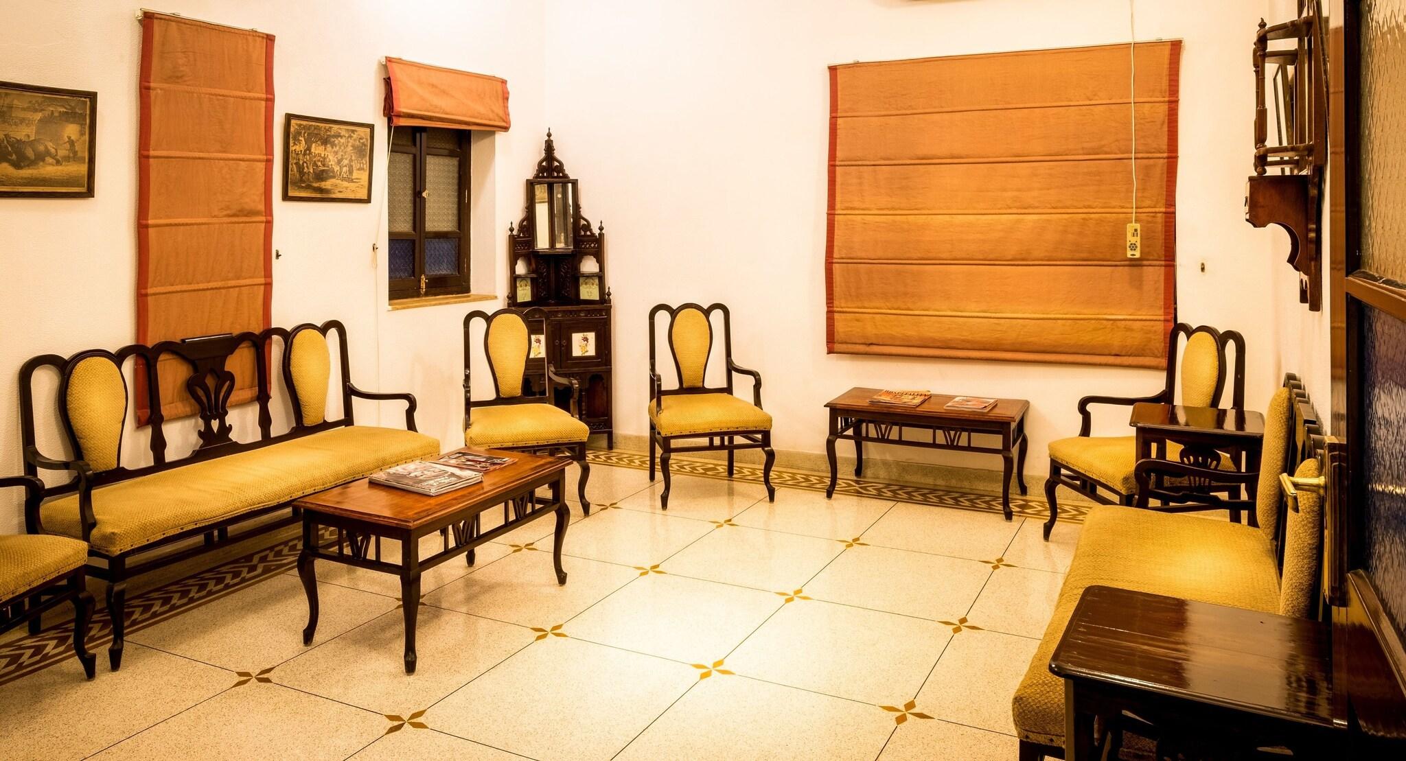 Hotel Rawal Kot