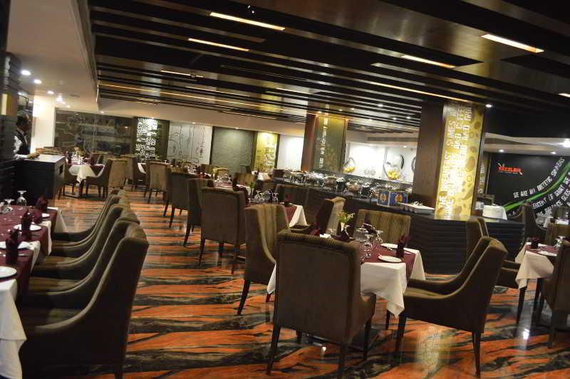 Long Beach Suites