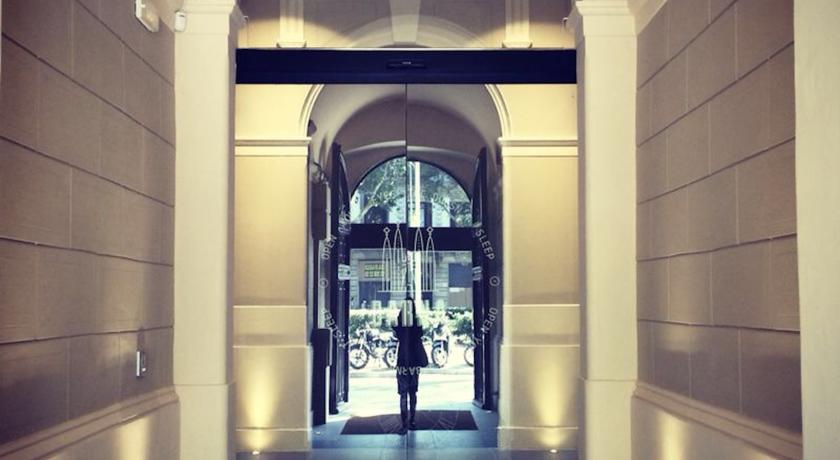 TOC Hostel Barcelona by null