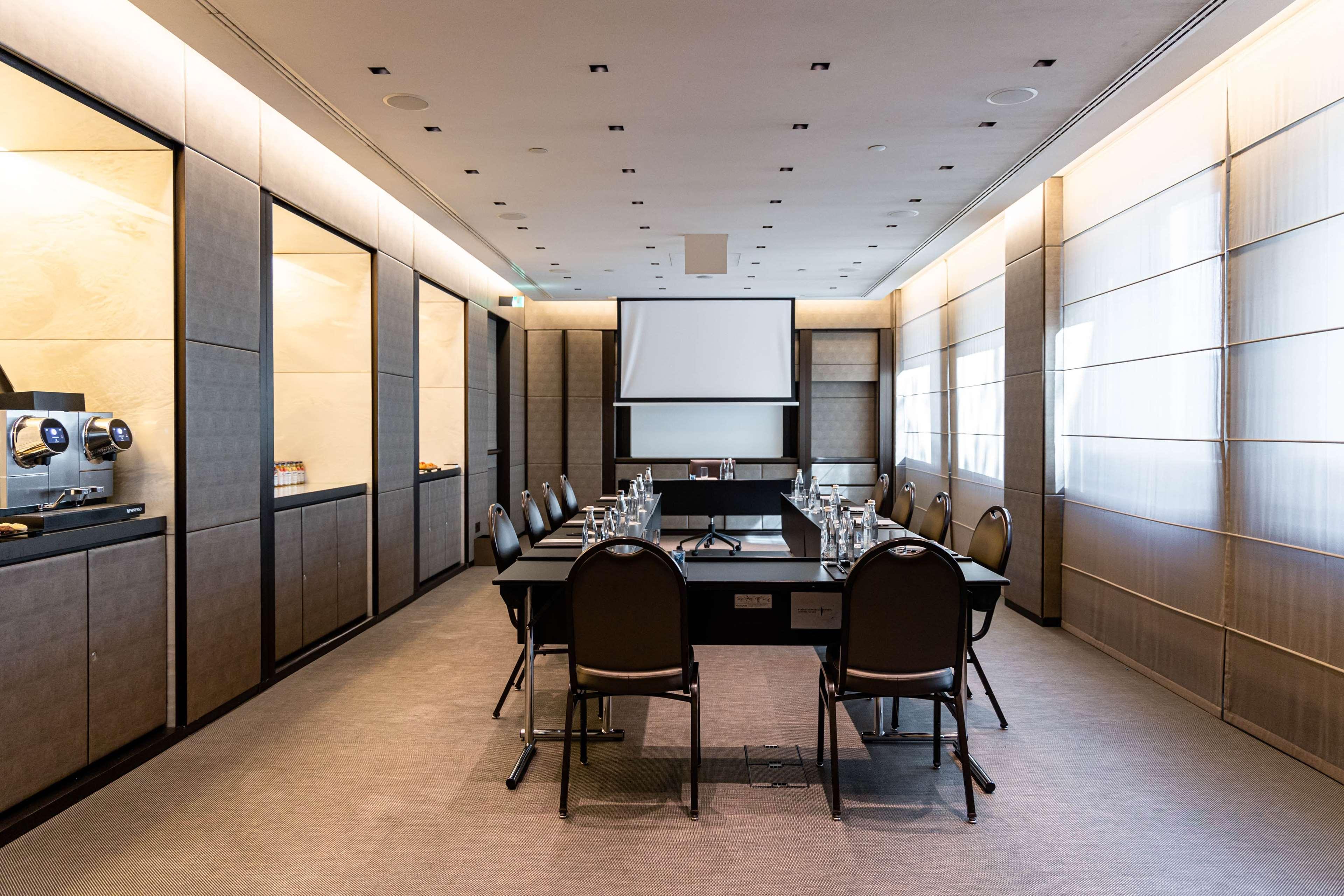 Armani Hotel Milano - photo