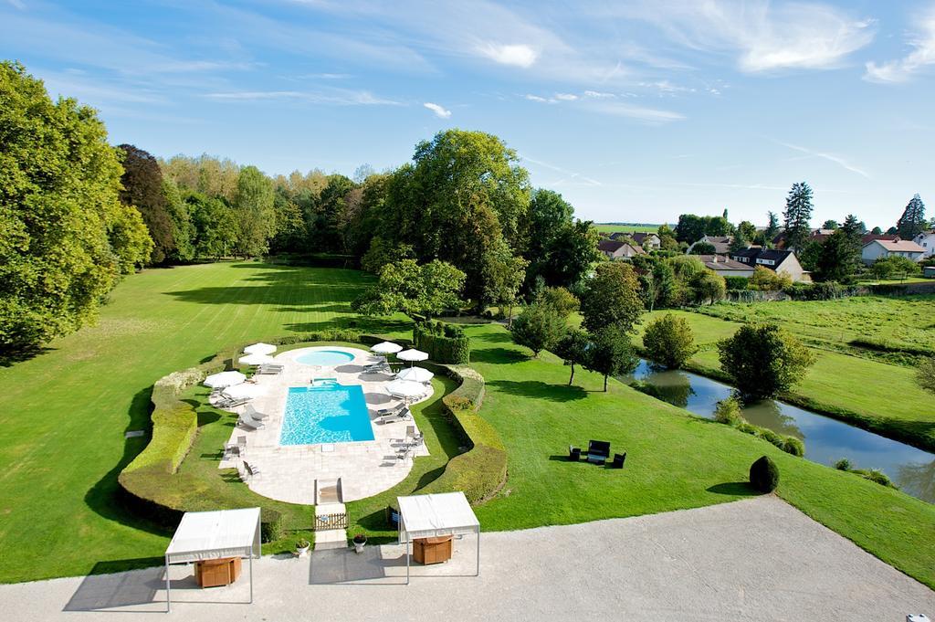 Chateau De Saulon by null