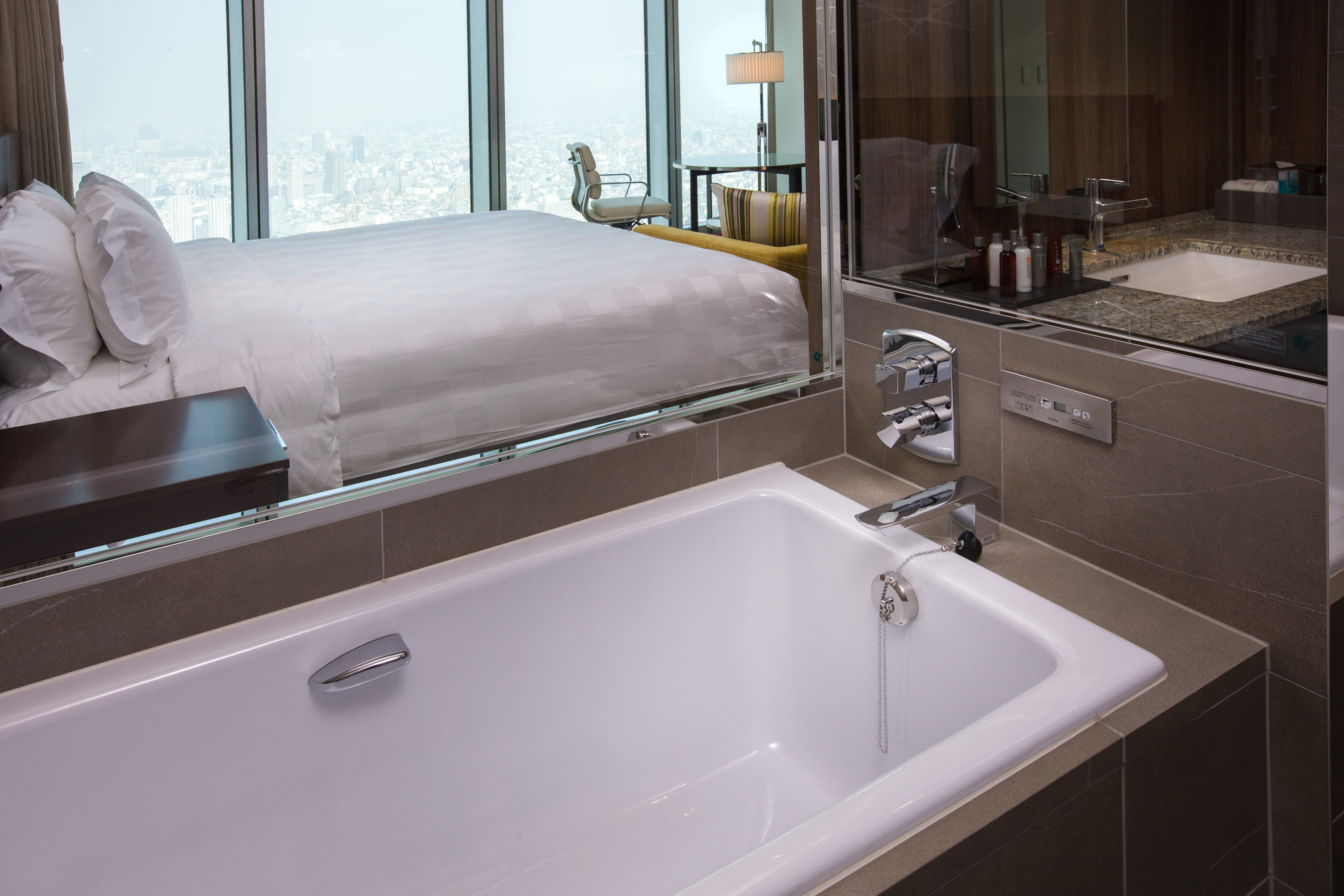 Osaka Marriott Miyako Hotel by null