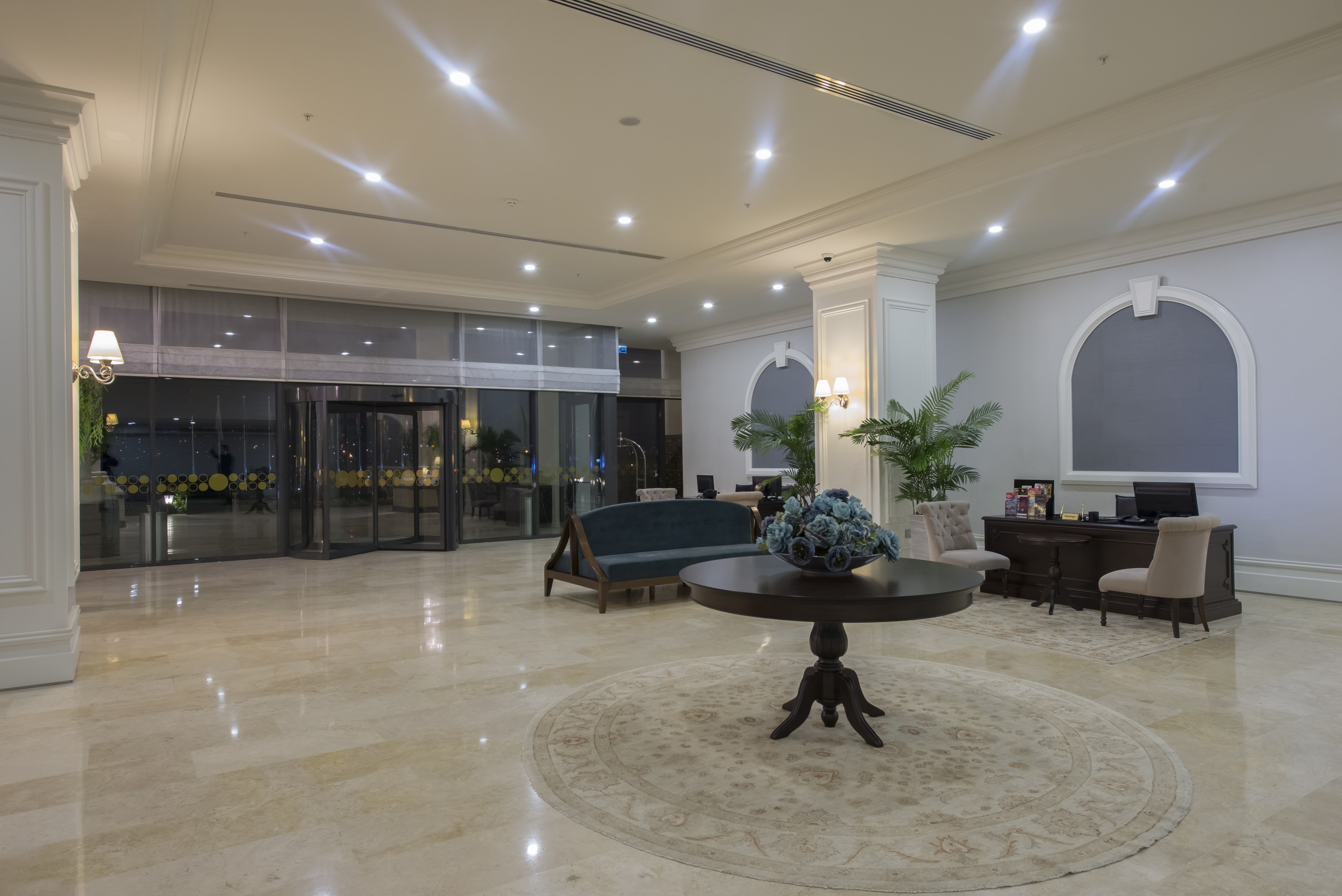 Vialand Palace Hotel - фото