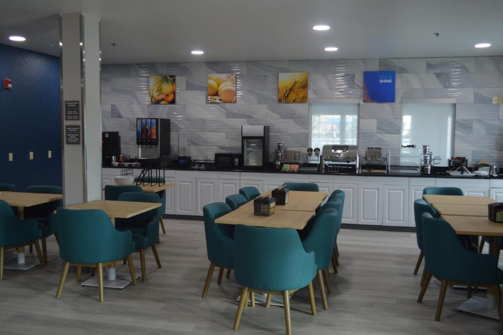 Comfort Inn & Suites Harrisburg-Hershey North