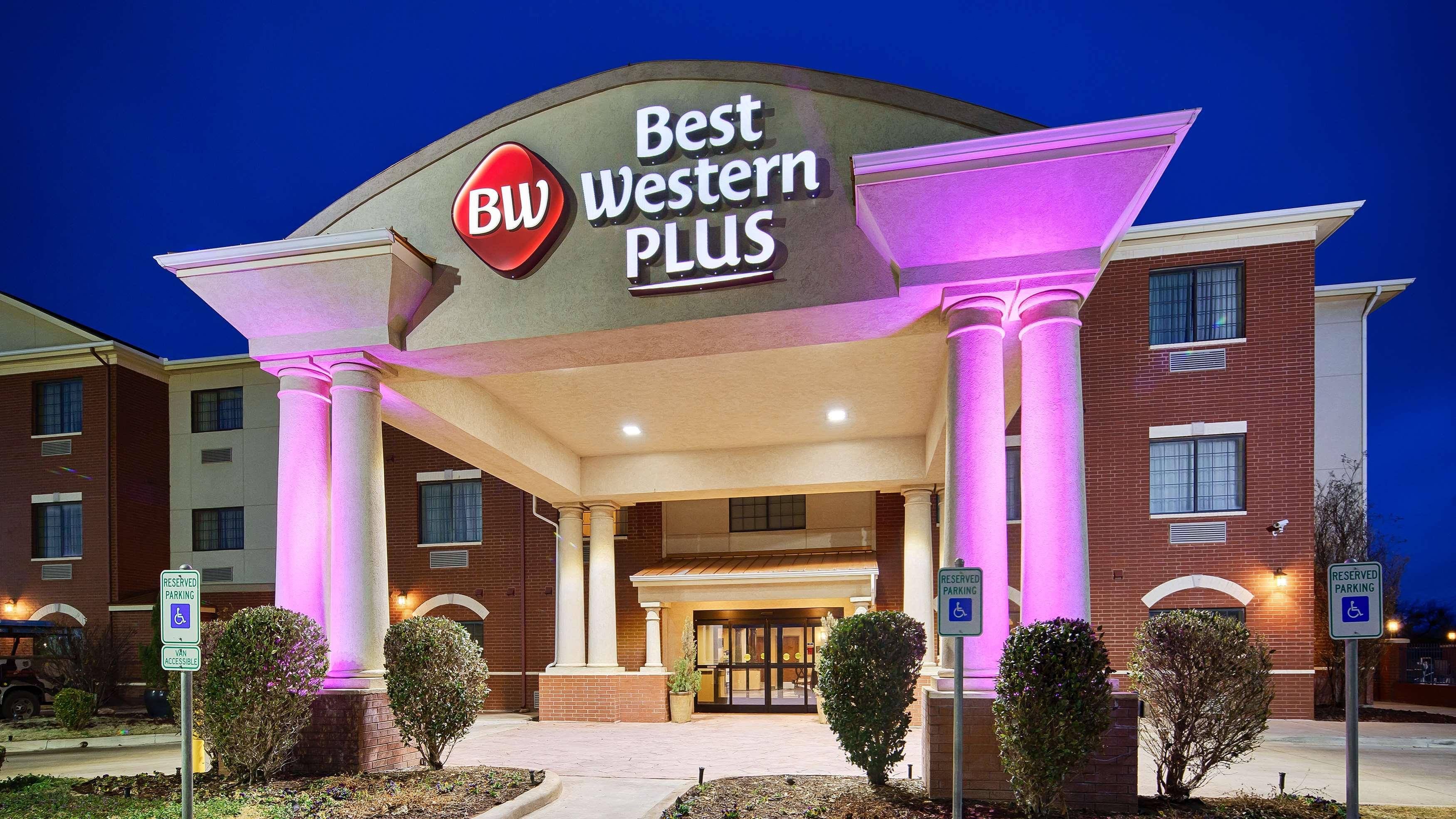Best Western Plus Sweetwater Inn & Suites image