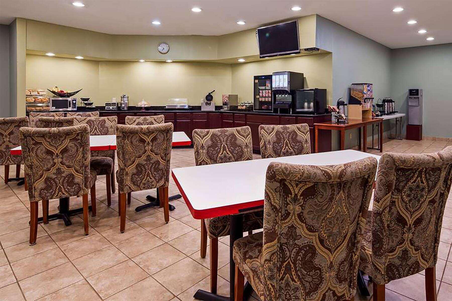 Days Inn By Wyndham Whitmore Lake