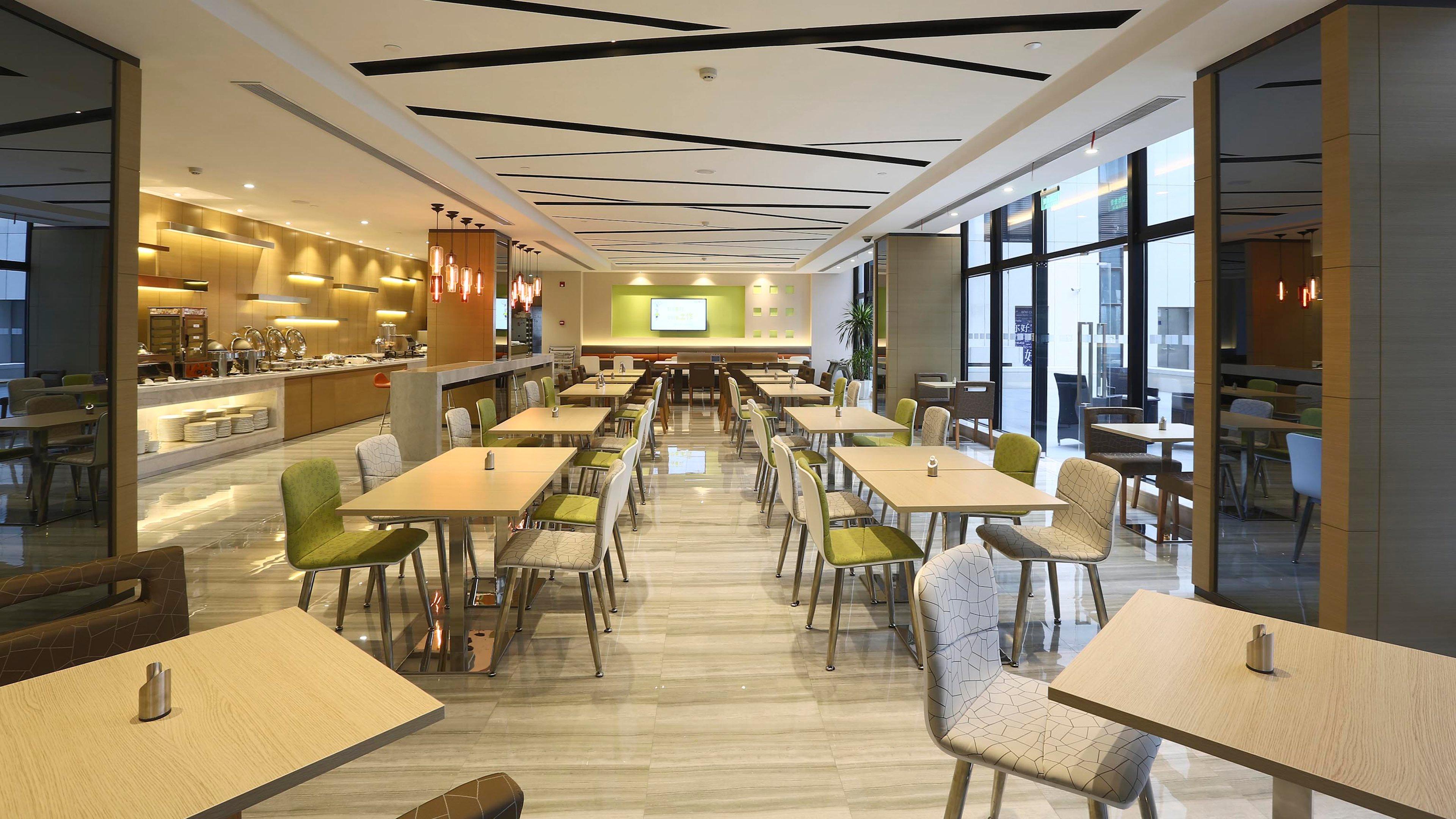 Holiday Inn Express Shanghai Gongkang