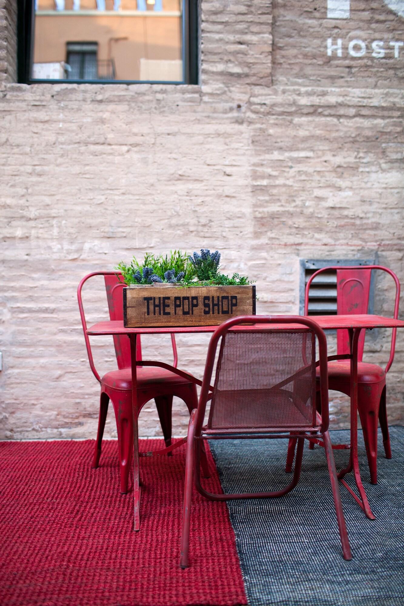 TOC Hostel Sevilla by null