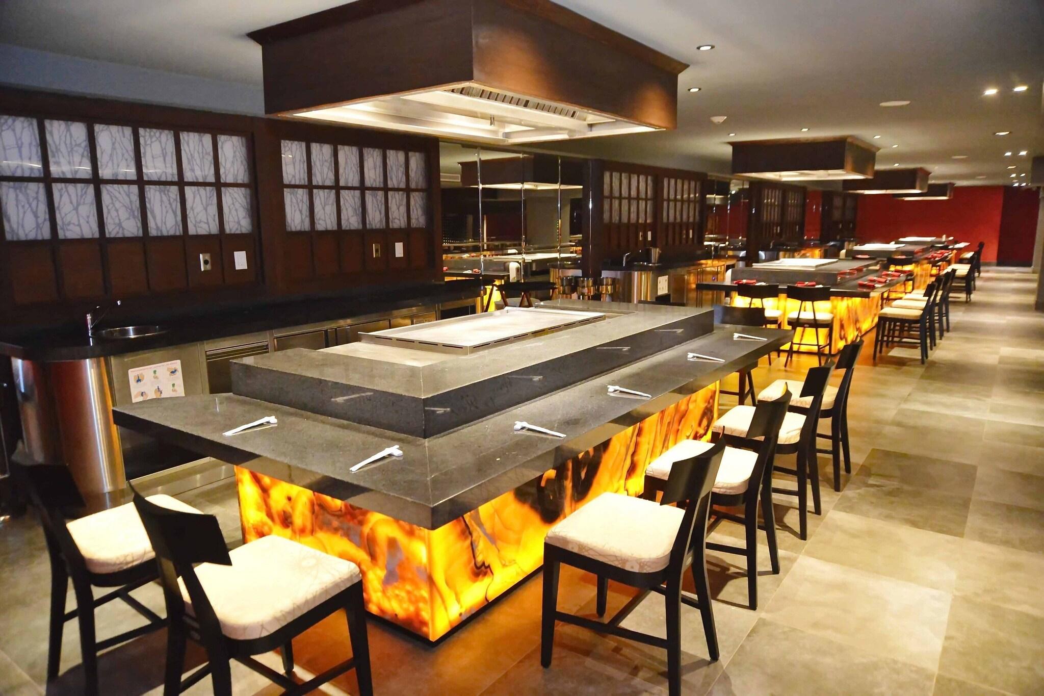 Royalton Riviera Cancun, An Autograph Collection All-Inclusive Resort & Casino by null