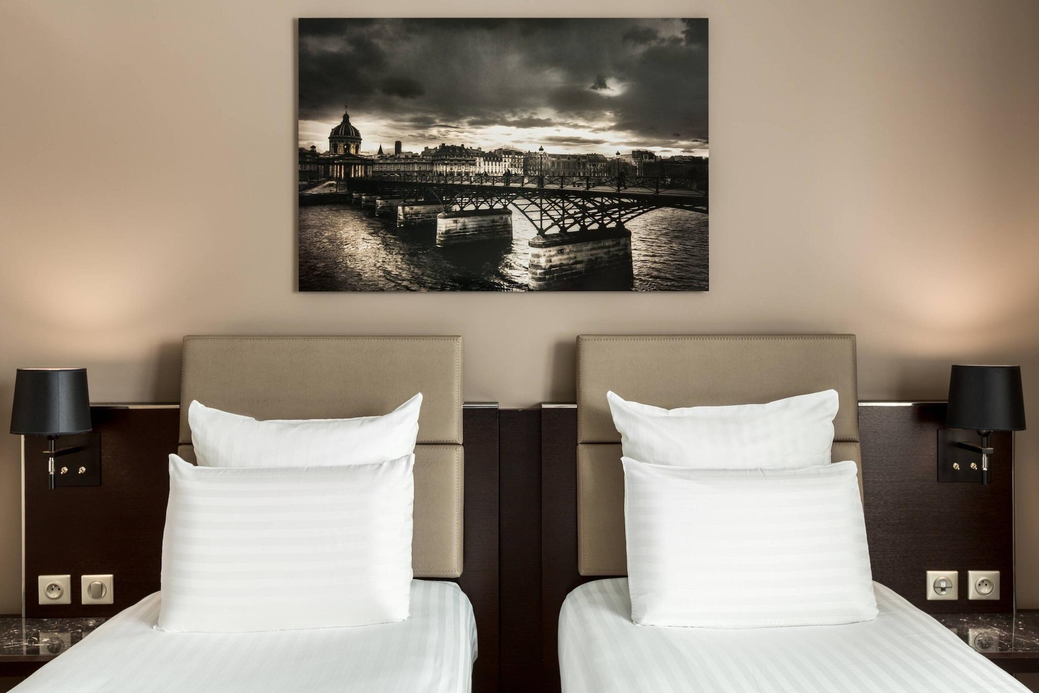 Galerie image de Ac Paris Porte Maillot