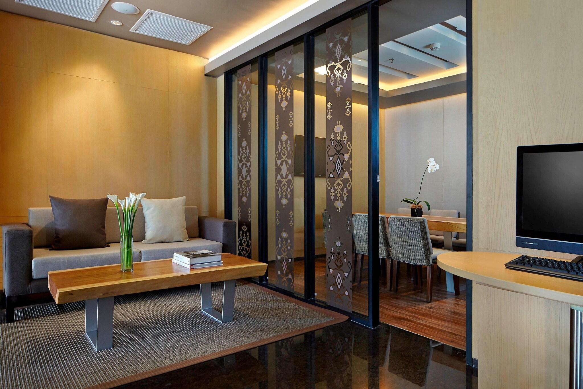 Courtyard Bali Seminyak Resort - photo