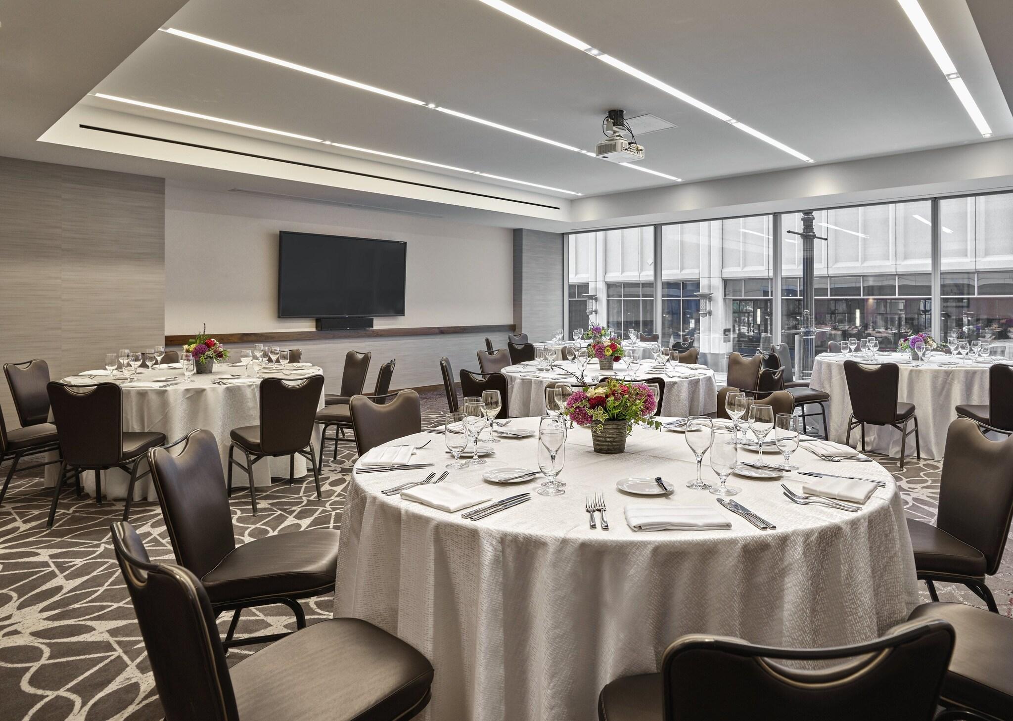 Loews Chicago Hotel by null