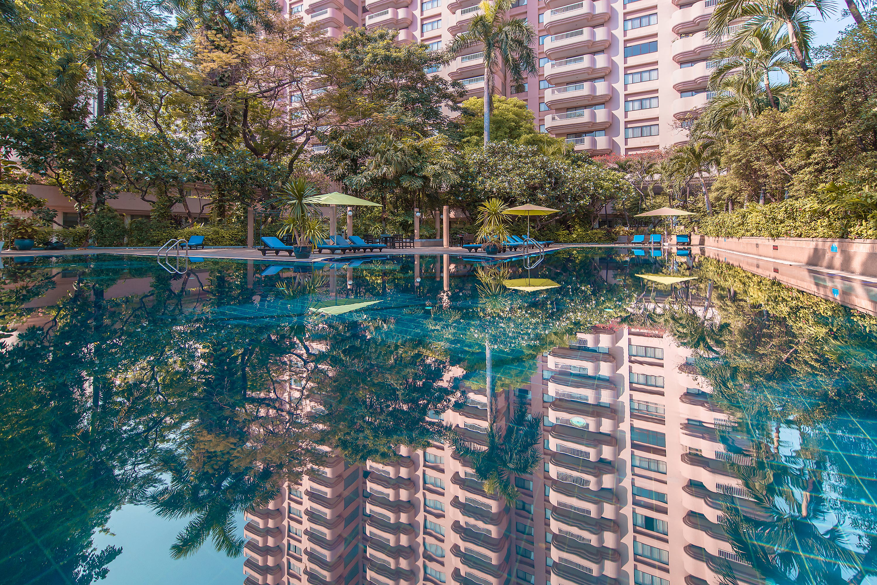 Pantip Suites Sathorn, Sathorn