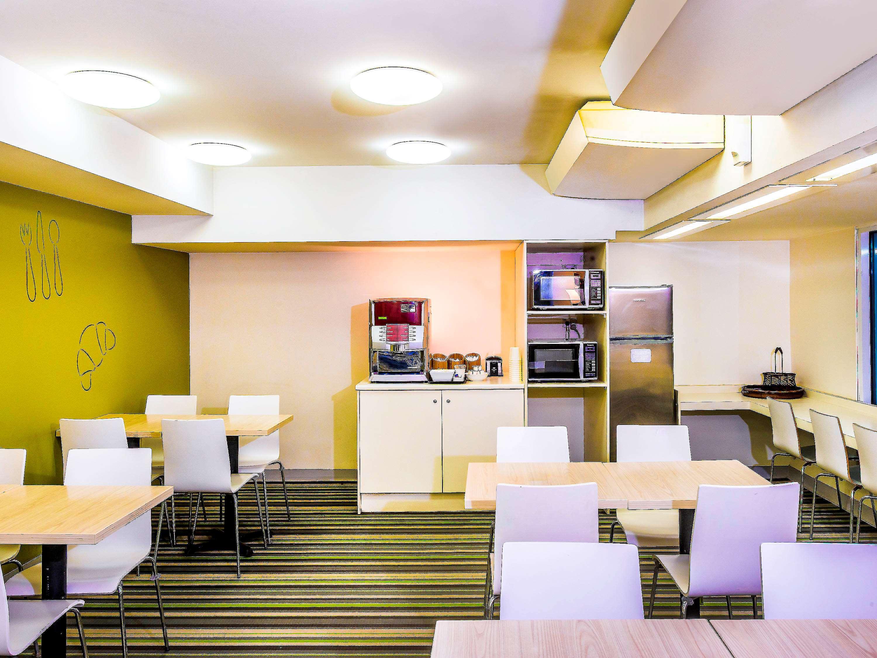 ibis budget Sydney Airport by null