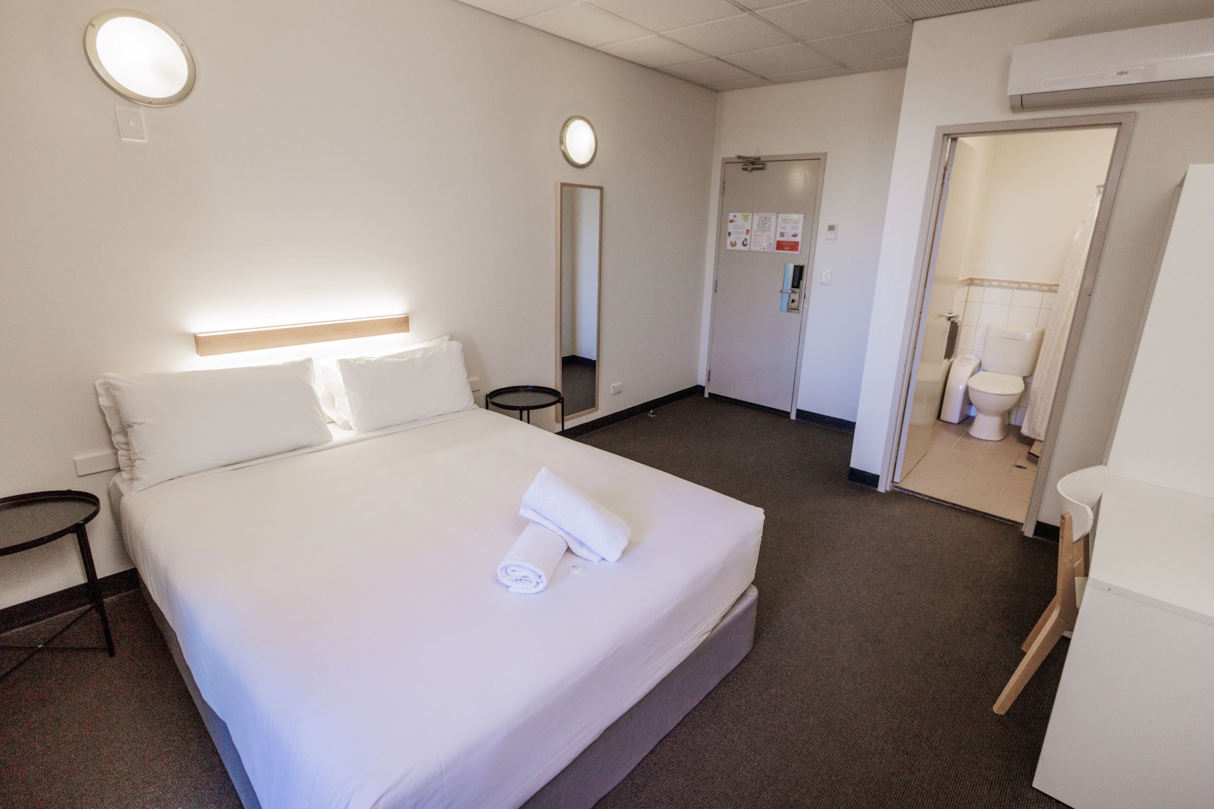 YHA Adelaide Central by null