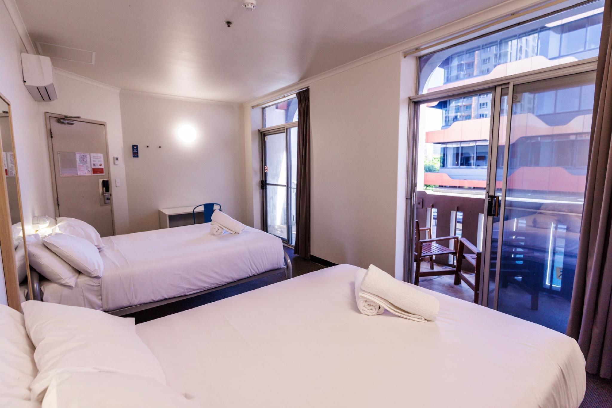 Adelaide Central YHA Hostel