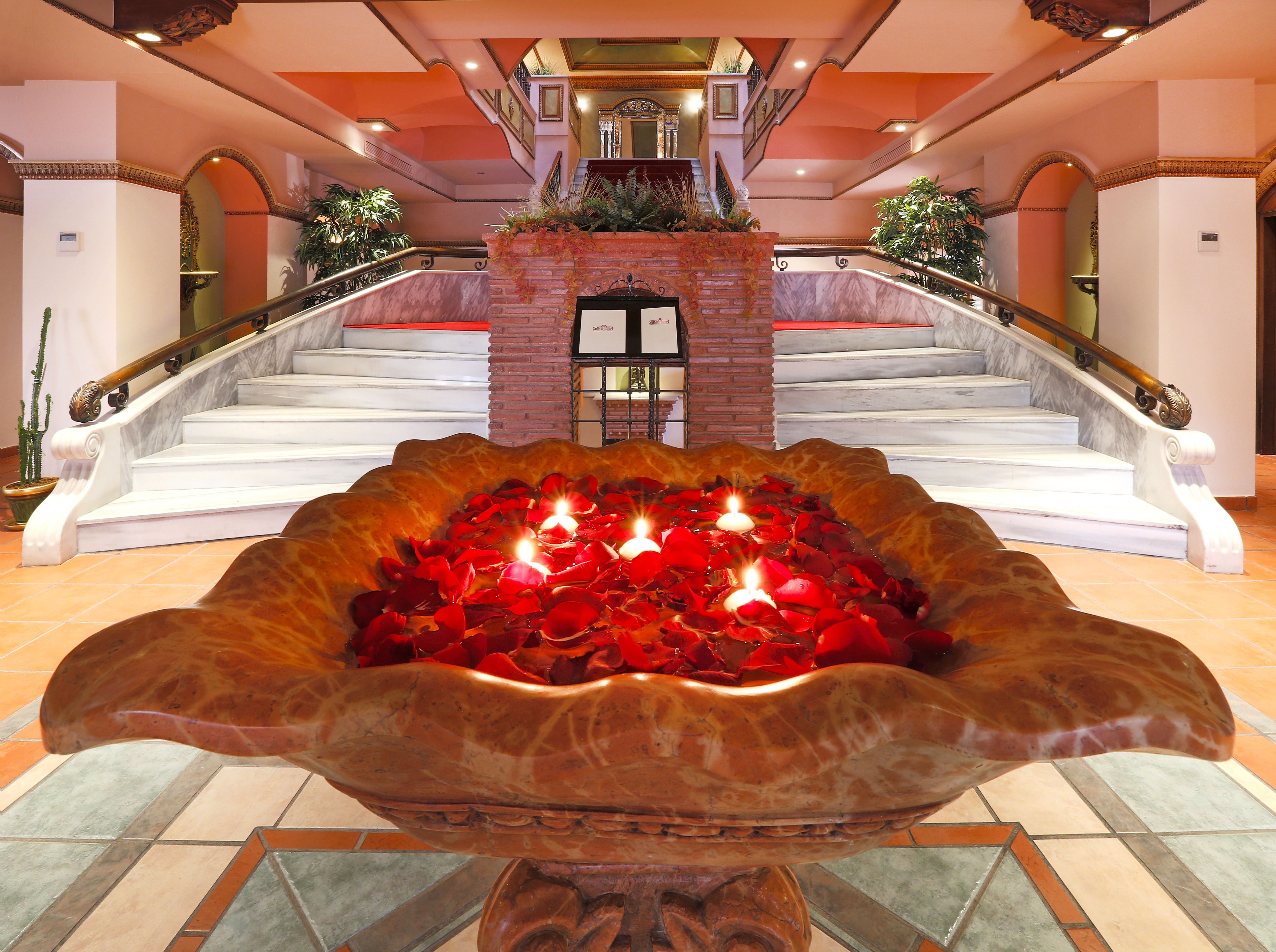 Sultanahmet Palace ( Sultanahmet Sarayi ) - фото